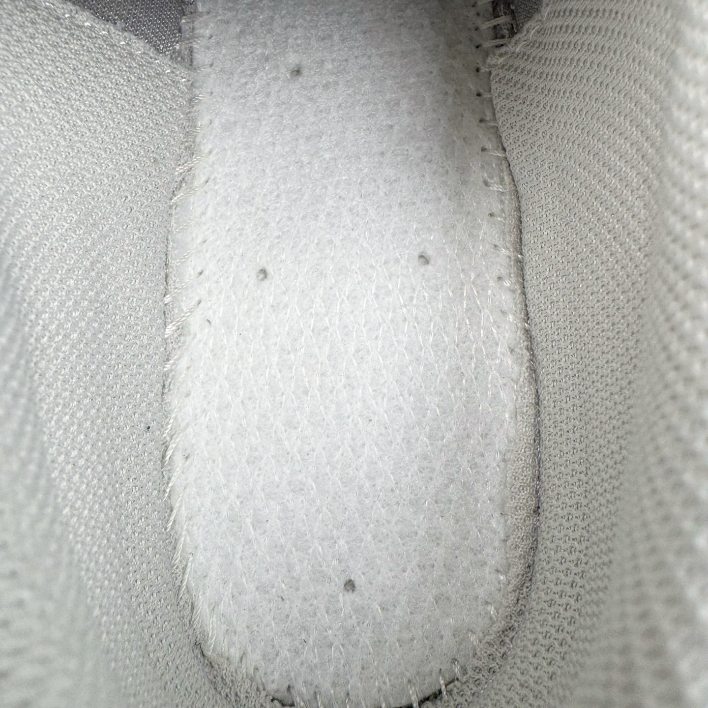 图片[10]-＃M纯原 New Balance M1906RGP 灰白绿 NB新百伦潮流复古织物皮革减震防滑耐磨轻便低帮跑步鞋 原档数据独立私模大底 唯一正确六层组合大底 RB前软后硬 百分百还原原鞋脚感 基于市场现有版本全新升级调整 NB市场最强产物 全网最全配色加持 全套原楦原纸板原厂数据开发 全鞋电脑针车加持 原厂网布 原装进口头层翻毛皮料正确绒感卡色 正确中底拉帮中底网布细节 一比一手工擦旧效果 冲裁组合 匠心打造 耗时两个月开发完成 工艺极其复杂难度可想而知 高端零售专供产物 尺码：36 37 37.5 38 38.5 39.5 40 40.5 41.5 42 42.5 43 44 44.5 45 45.5 46.5 47-选品中心