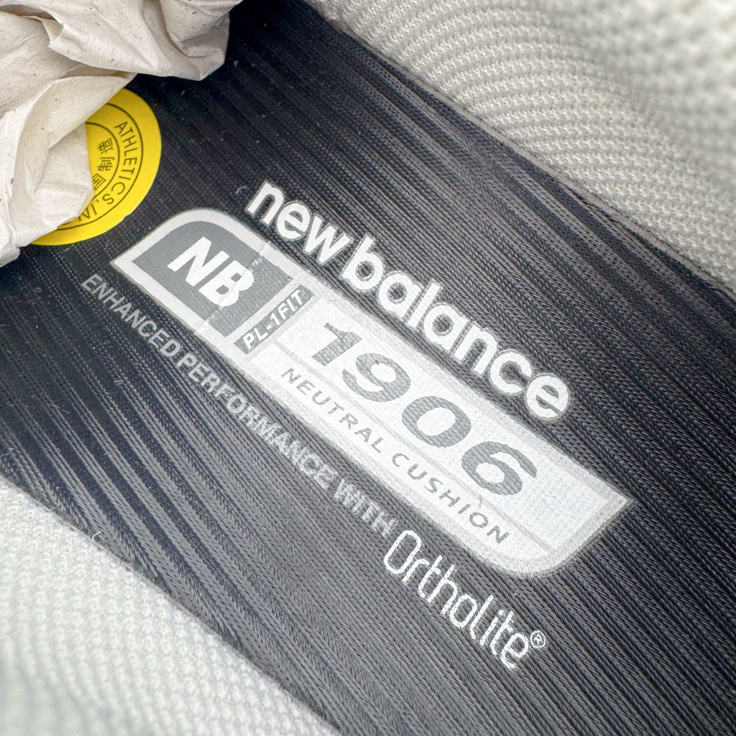 图片[12]-＃M纯原 New Balance M1906RGP 灰白绿 NB新百伦潮流复古织物皮革减震防滑耐磨轻便低帮跑步鞋 原档数据独立私模大底 唯一正确六层组合大底 RB前软后硬 百分百还原原鞋脚感 基于市场现有版本全新升级调整 NB市场最强产物 全网最全配色加持 全套原楦原纸板原厂数据开发 全鞋电脑针车加持 原厂网布 原装进口头层翻毛皮料正确绒感卡色 正确中底拉帮中底网布细节 一比一手工擦旧效果 冲裁组合 匠心打造 耗时两个月开发完成 工艺极其复杂难度可想而知 高端零售专供产物 尺码：36 37 37.5 38 38.5 39.5 40 40.5 41.5 42 42.5 43 44 44.5 45 45.5 46.5 47-选品中心