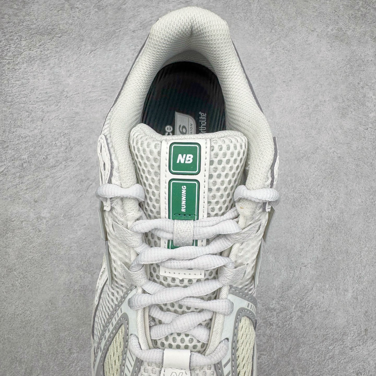 图片[5]-＃M纯原 New Balance M1906RGP 灰白绿 NB新百伦潮流复古织物皮革减震防滑耐磨轻便低帮跑步鞋 原档数据独立私模大底 唯一正确六层组合大底 RB前软后硬 百分百还原原鞋脚感 基于市场现有版本全新升级调整 NB市场最强产物 全网最全配色加持 全套原楦原纸板原厂数据开发 全鞋电脑针车加持 原厂网布 原装进口头层翻毛皮料正确绒感卡色 正确中底拉帮中底网布细节 一比一手工擦旧效果 冲裁组合 匠心打造 耗时两个月开发完成 工艺极其复杂难度可想而知 高端零售专供产物 尺码：36 37 37.5 38 38.5 39.5 40 40.5 41.5 42 42.5 43 44 44.5 45 45.5 46.5 47-选品中心