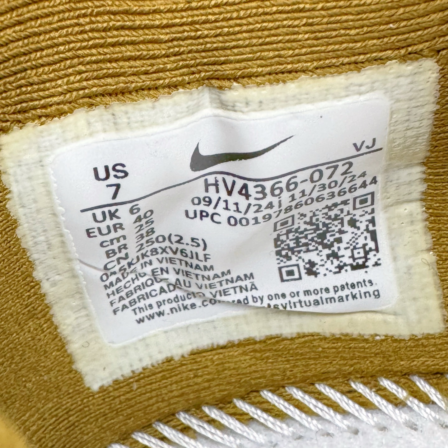 图片[10]-＃TG纯原 NK ZoomX Invincible Run Flyknit 6 轻量跑鞋 飞织低帮休闲运动慢跑鞋 厚底增高 老爹鞋 此鞋专为短跑运动员而生 是为 5 至 10 公里距离的赛事和训练打造 整体设计采用流线型的轻质工程网眼材质构成鞋面 并与其他 Running 旗舰鞋款同样搭载全脚掌 ZoomX 缓冲中底 搭配 Pebax 物料与橡胶外底 ZoomX StreakFly 首发配色以Prototype呈现 其灵感是来自开发期间的磨损测试 透过编号的标记与内侧的预期跑步距离突出研发过程 货号： HV4366-072 尺码：36 36.5 37.5 38 38.5 39 40 40.5 41 42 42.5 43 44 45-选品中心