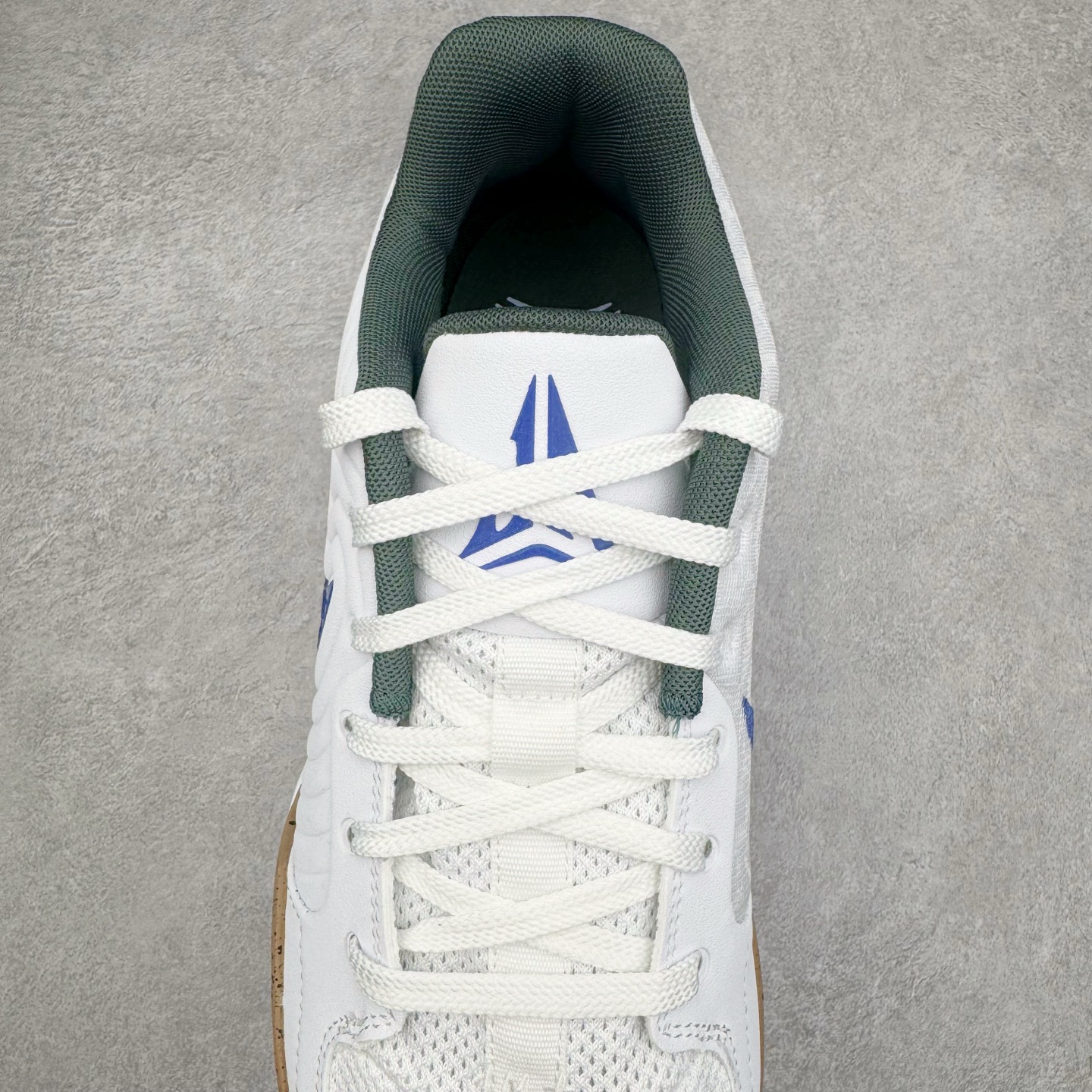 图片[5]-＃灭世/Max NK Ja 2 EP 莫兰特二代低帮篮球鞋 白蓝 FD7328-101 2024『压轴』后卫实战旗舰 圣枪腰王 重磅革新登场🌪 🔝历时5个月！全力打造 科比➕欧文系列 综合体 ！Pt实战体验天花板上限 再度提高🔝 ✅【顶配缓震】独家革新搭载 前掌5mm TURBO气垫 兼具贴地与缓震！（正品仅长方形小气垫）➕后掌大马蹄14mm厚 气垫 提高后掌缓震极限 （正品后掌无气垫） ✅【顶级抗扭】 搭载硬度65HC 发泡中底框架 ➕高强度中足抗扭片 革新升级 赛事级抗扭水平！独此一家 ✅【顶级支撑】鞋身侧向包裹 双层补强层 200斤以上选手 也可驾驭（正品仅一层）对比市场货品偷工减料 不可同日而语！ ✅气垫气压上脚即可感受！后掌鞋垫掀开可见气垫轮廓（谨防窜货） 鞋底止滑配方 无需磨合 原地起飞🛫 NK年度后卫旗舰 独家革新升级 『口碑源自专业 实力来源于专注』 真灭世纯原 切勿被市场仿冒吊牌挂羊头卖狗肉 尺码：39-46 正码正拍-选品中心