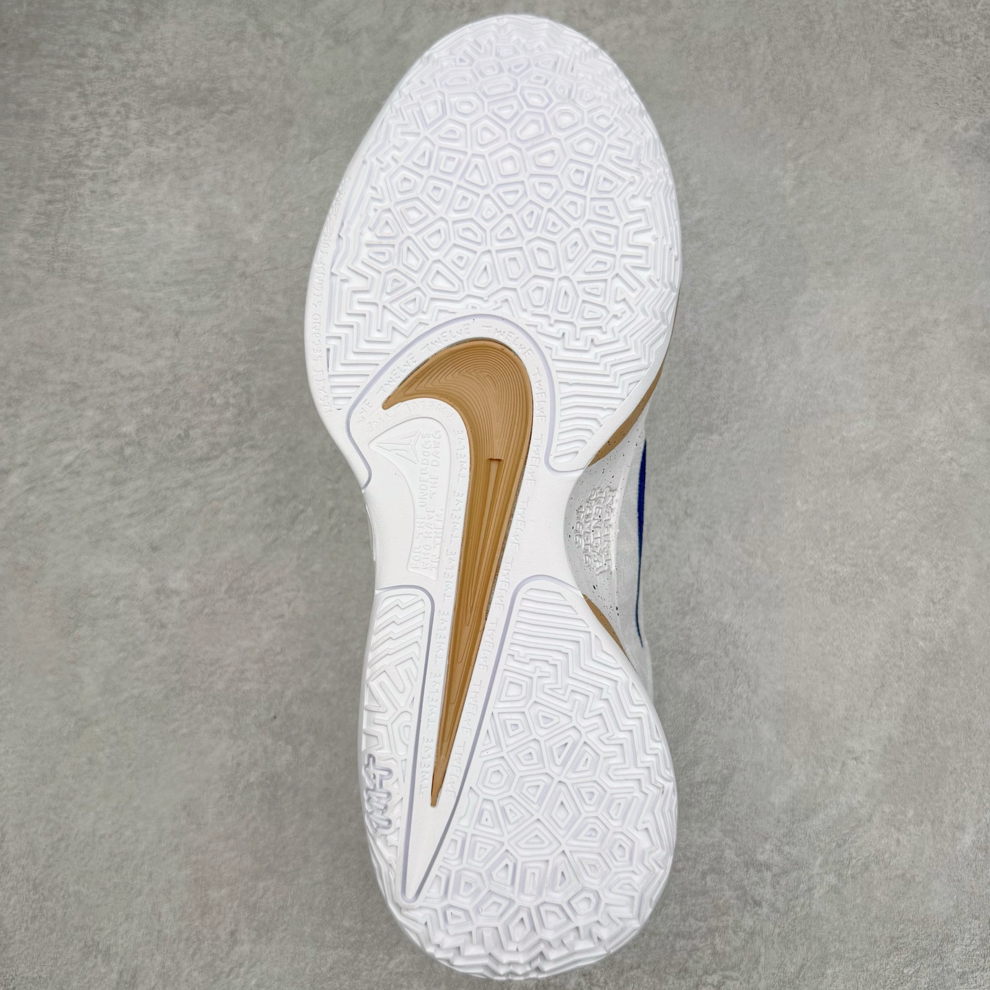 图片[9]-＃灭世/Max NK Ja 2 EP 莫兰特二代低帮篮球鞋 白蓝 FD7328-101 2024『压轴』后卫实战旗舰 圣枪腰王 重磅革新登场🌪 🔝历时5个月！全力打造 科比➕欧文系列 综合体 ！Pt实战体验天花板上限 再度提高🔝 ✅【顶配缓震】独家革新搭载 前掌5mm TURBO气垫 兼具贴地与缓震！（正品仅长方形小气垫）➕后掌大马蹄14mm厚 气垫 提高后掌缓震极限 （正品后掌无气垫） ✅【顶级抗扭】 搭载硬度65HC 发泡中底框架 ➕高强度中足抗扭片 革新升级 赛事级抗扭水平！独此一家 ✅【顶级支撑】鞋身侧向包裹 双层补强层 200斤以上选手 也可驾驭（正品仅一层）对比市场货品偷工减料 不可同日而语！ ✅气垫气压上脚即可感受！后掌鞋垫掀开可见气垫轮廓（谨防窜货） 鞋底止滑配方 无需磨合 原地起飞🛫 NK年度后卫旗舰 独家革新升级 『口碑源自专业 实力来源于专注』 真灭世纯原 切勿被市场仿冒吊牌挂羊头卖狗肉 尺码：39-46 正码正拍-选品中心