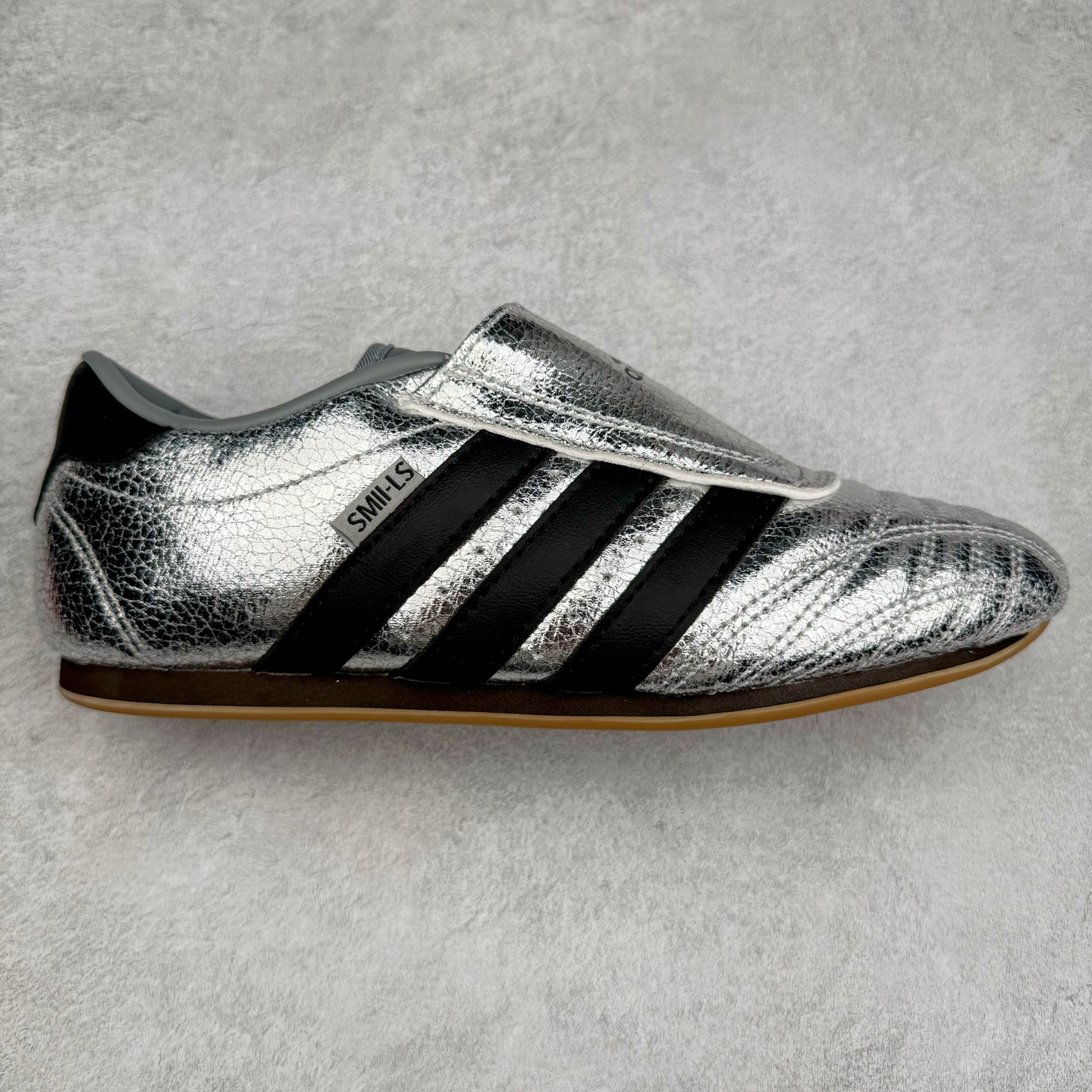 AD Originals Taekwondo 时尚百搭防滑低帮训练鞋 JH9664 尺码:36 36.5 37 38 38.5 39 40 40.5 41 42 42.5 43 44 44.5 45-选品中心