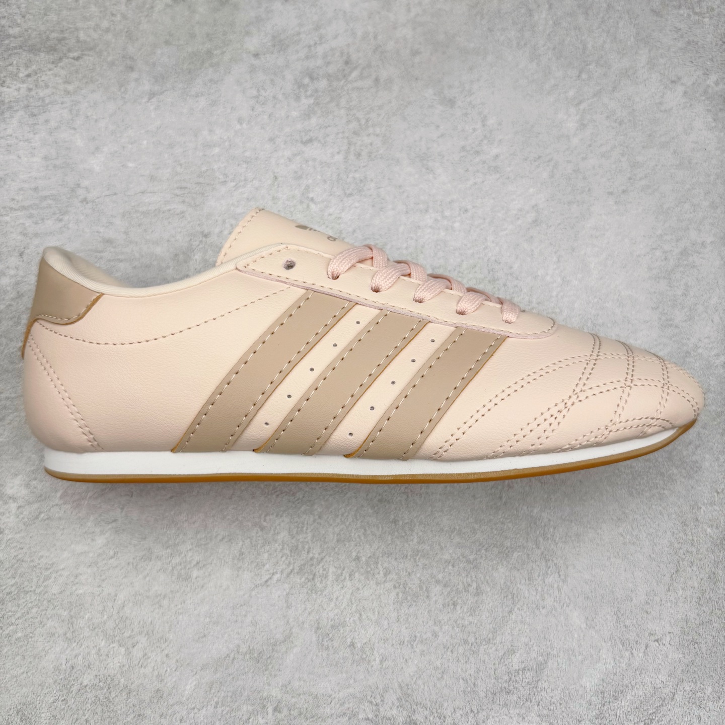 AD Originals Taekwondo 时尚百搭防滑低帮训练鞋 JS0304 尺码:36 36.5 37 38 38.5 39 40 40.5 41 42 42.5 43 44 44.5 45-选品中心