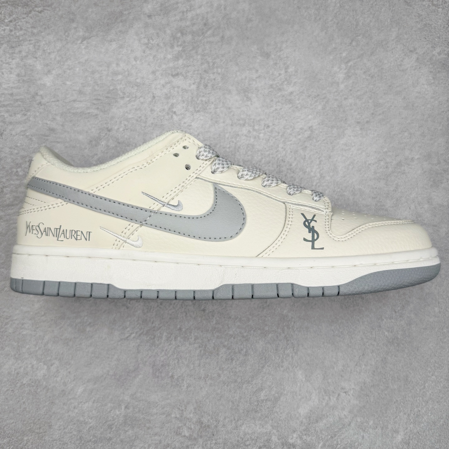 图片[7]-＃福利特价 NK Dunk Low 定制配色 大厂出品 极力推荐 原装头层材料 独家版型蒸餾加工帶來的是更好的视觉和脚感体验大厂纯原品质出货 清洁度 电绣工艺 皮料切割干净无任何毛边 细节完美 实拍调校N版已经零色差零失真 百分百还原实物色彩所见即所得 不存在货不对板色差等低级问题 选购参考实物拍摄 不混卖不参货 只用心做好货严格选品 承诺混一赔十 尺码：36 36.5 37.5 38 38.5 39 40 40.5 41 42 42.5 43 44 44.5 45 46-选品中心