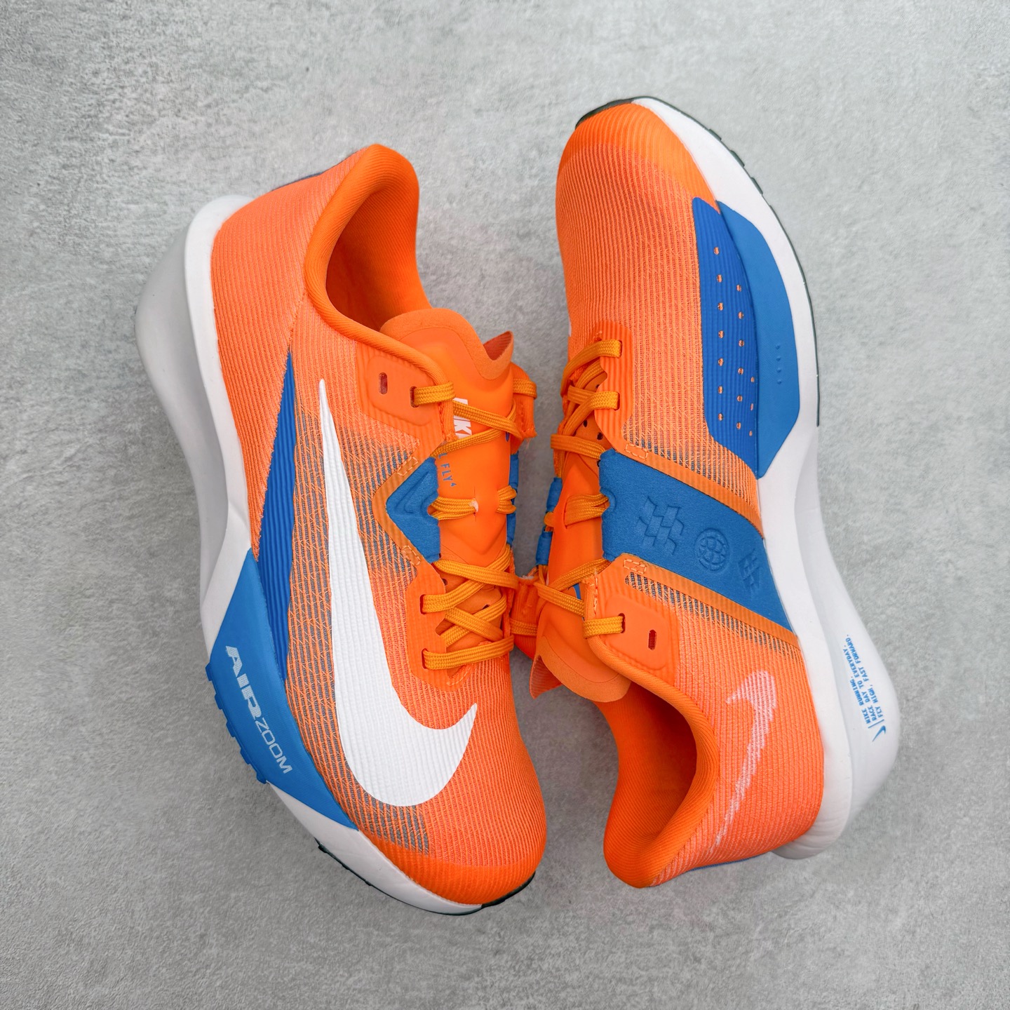 图片[3]-NK AIR Zoom RIVALFLY FK4代系列轻量飞织低帮休闲运动慢跑鞋 整体设计采用流线型的轻质工程网眼材质构成鞋面 并与其他 Running 旗舰鞋款同样搭载全脚掌 ZoomX 缓冲中底 搭配 Pebax 物料与橡胶外底 ZoomX StreakFly 首发配色以Prototype呈现 其灵感是来自开发期间的磨损测试 透过编号的标记与内侧的预期跑步距离突出研发过程 货号：FV6040-800 尺码：36 36.5 37.5 38 38.5 39 40 40.5 41 42 42.5 43 44 44.5 45-选品中心