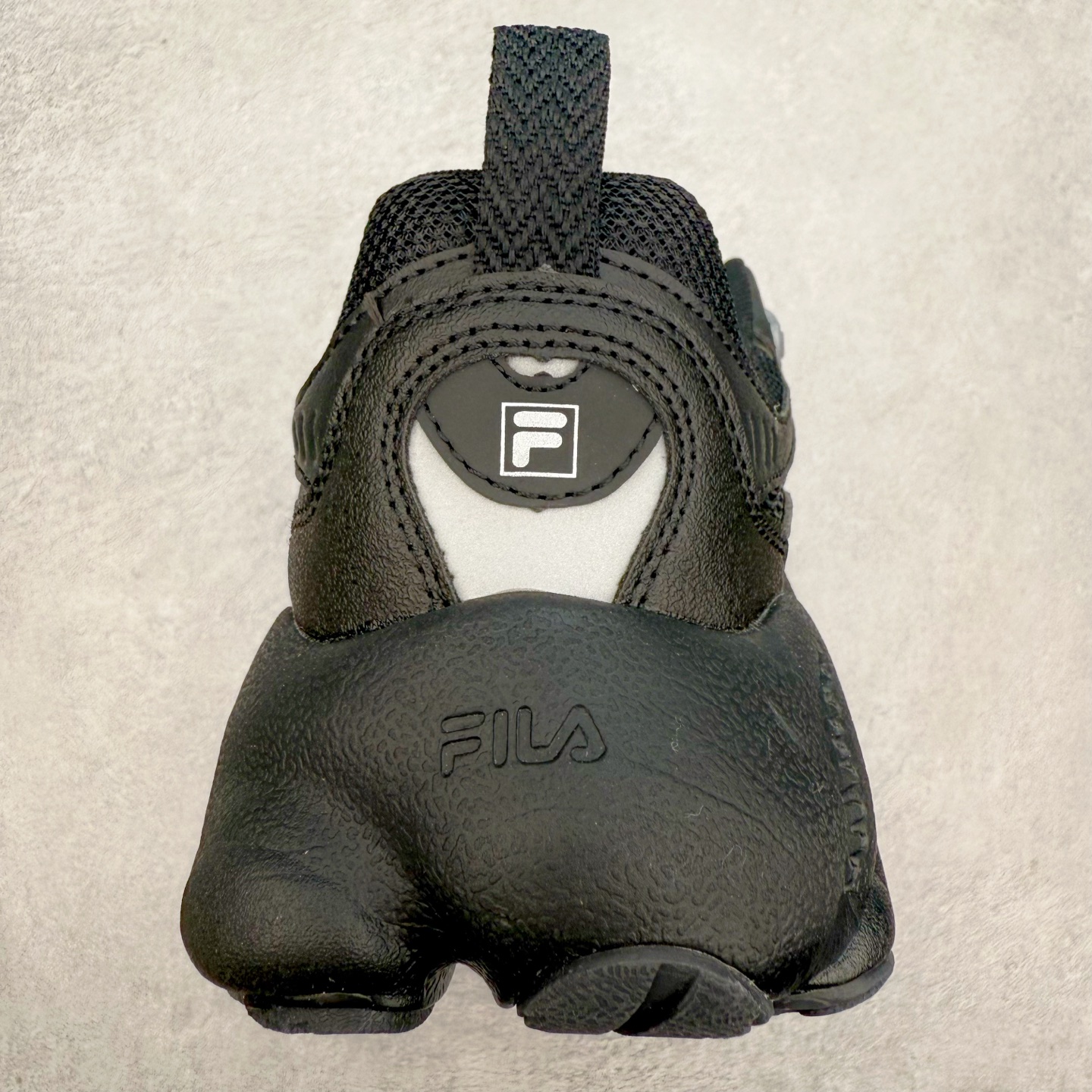 图片[8]-＃DT FILA Fern2 SO 斐乐摩登系列蕨草鞋运动潮流个性舒适柔软设计感 减震耐磨低帮生活休闲鞋 FUSION 系列传承了 FILA 的百年基因，融入年轻运动及潮流文化，成为引领变革、创新突破的一代。以“1+N” 的跨界合作模式重现经典的同时创造经典。带来最出其不意的跨界合作惊喜。同时，FILAFUSION把FILA 的 DNA 融入到定制体验里，你可以随心制造厲于你的产品。FILA FUSION 的鞋家族涵盖了老爹鞋、跑步鞋、网球鞋、季节款。风格复古新潮，满足了时尚人士出行及各类运动的搭配需求，成为当下年轻人筷拥的鞋类品牌之一。FILA FUSION 走进年轻人的世界，通过年轻人运动，街舞，滑板，篮球，展现 FILA FUSION 的潮流态度和年轻文化。FILA FUSION 认为末来属于引领变革、创新突破的年轻一代，让我们一起构成 FILA 未来的蓝图吧！尺码：35.5 36 36.5 37.5 38 38.5 39 40 40.5 41 42 42.5 43 44 44.5 45-选品中心