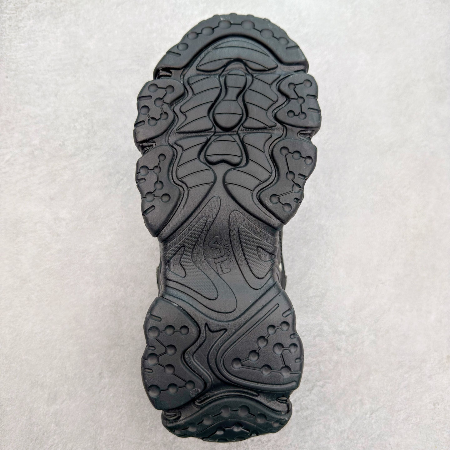 图片[9]-＃DT FILA FLUID 5 斐乐猫爪五代百搭低帮复古老爹风潮流休闲运动慢跑鞋 自老爹鞋开始流行于街头 FILA 陆续带回了一些老鞋 同时推出了诸多新鞋型 此番 FILA 为旗下 Ravagement 新增几款配色 将丰富的色彩组合起来 并搭配上繁复的鞋面结构 重新演绎了这双山系老爹鞋 尺码：35 36 36.5 37.5 38 38.5 39 40 40.5 41 42 42.5 43 44 44.5 45-选品中心