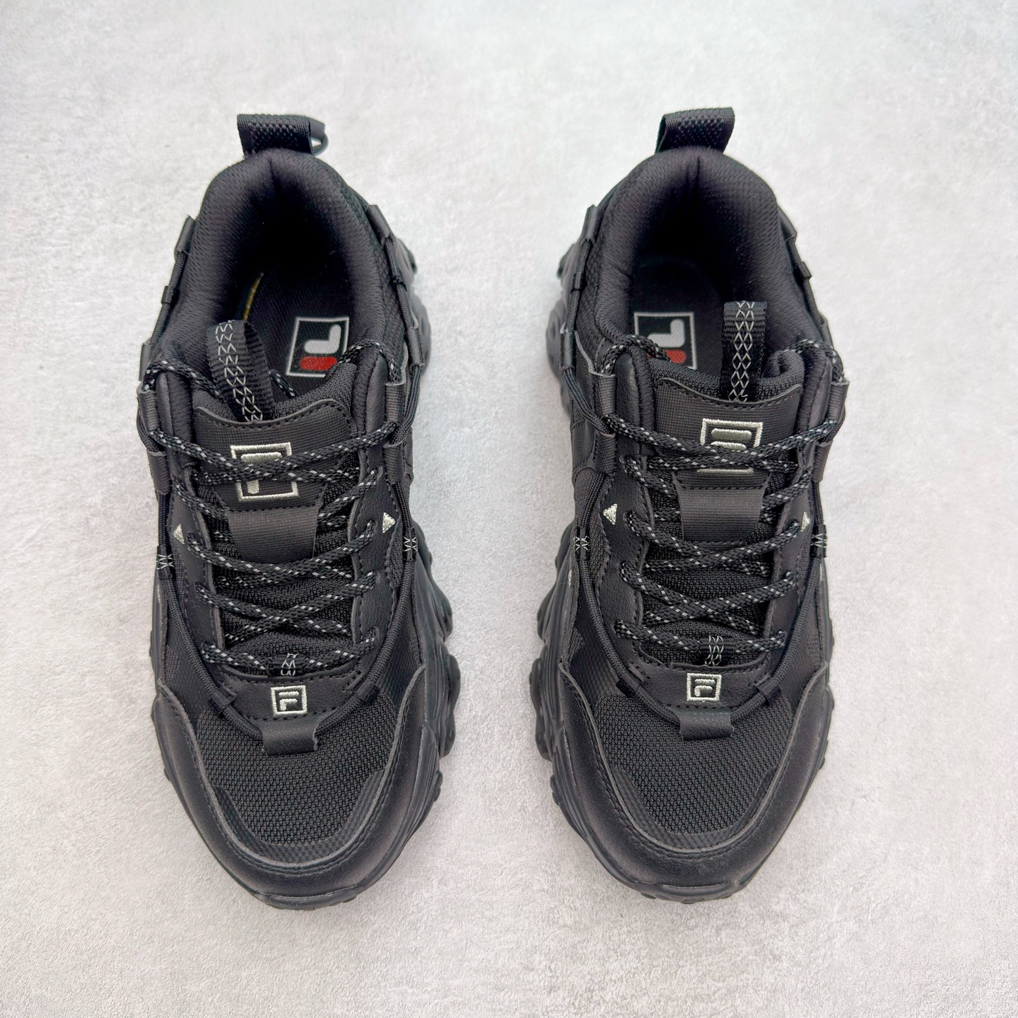 图片[2]-＃DT FILA FLUID 5 斐乐猫爪五代百搭低帮复古老爹风潮流休闲运动慢跑鞋 自老爹鞋开始流行于街头 FILA 陆续带回了一些老鞋 同时推出了诸多新鞋型 此番 FILA 为旗下 Ravagement 新增几款配色 将丰富的色彩组合起来 并搭配上繁复的鞋面结构 重新演绎了这双山系老爹鞋 尺码：35 36 36.5 37.5 38 38.5 39 40 40.5 41 42 42.5 43 44 44.5 45-选品中心