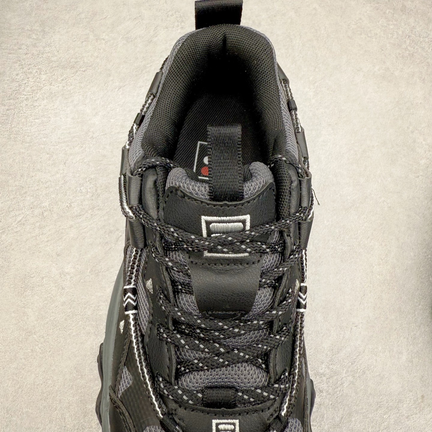 图片[5]-＃DT FILA FLUID 5 斐乐猫爪五代百搭低帮复古老爹风潮流休闲运动慢跑鞋 自老爹鞋开始流行于街头 FILA 陆续带回了一些老鞋 同时推出了诸多新鞋型 此番 FILA 为旗下 Ravagement 新增几款配色 将丰富的色彩组合起来 并搭配上繁复的鞋面结构 重新演绎了这双山系老爹鞋 尺码：35 36 36.5 37.5 38 38.5 39 40 40.5 41 42 42.5 43 44 44.5 45-选品中心