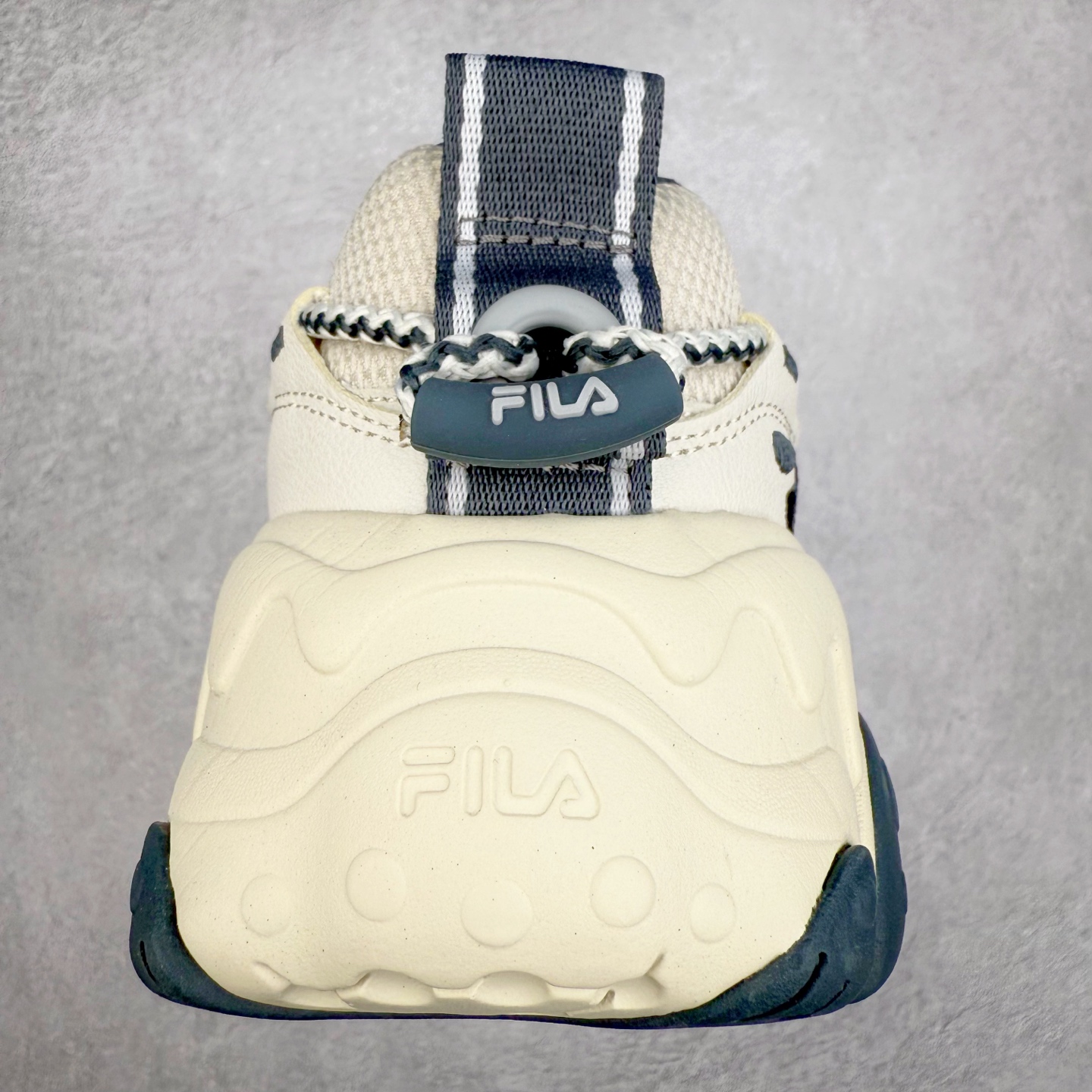 图片[8]-＃DT FILA FLUID 5 斐乐猫爪五代百搭低帮复古老爹风潮流休闲运动慢跑鞋 自老爹鞋开始流行于街头 FILA 陆续带回了一些老鞋 同时推出了诸多新鞋型 此番 FILA 为旗下 Ravagement 新增几款配色 将丰富的色彩组合起来 并搭配上繁复的鞋面结构 重新演绎了这双山系老爹鞋 尺码：35 36 36.5 37.5 38 38.5 39 40 40.5 41 42 42.5 43 44 44.5 45-选品中心
