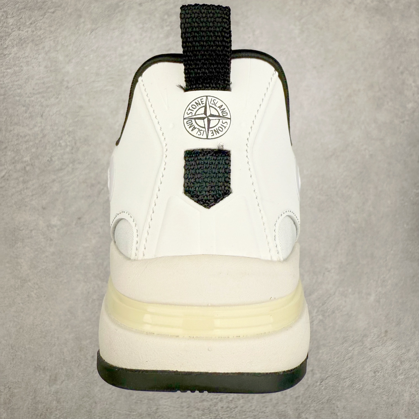 图片[8]-Stone Island Grime Panelled 石头岛黑褐色舒适时尚低帮生活休闲鞋 石头岛作不仅是科技面料和织物染色典范并加入了创新机能美学，兼顾功能性与时尚感，颠覆传统休闲服饰的想象。尺码：36 37 37.5 38 38.5 39 39.5 40 40.5 41.5 42 42.5 43 44 44.5 45-选品中心