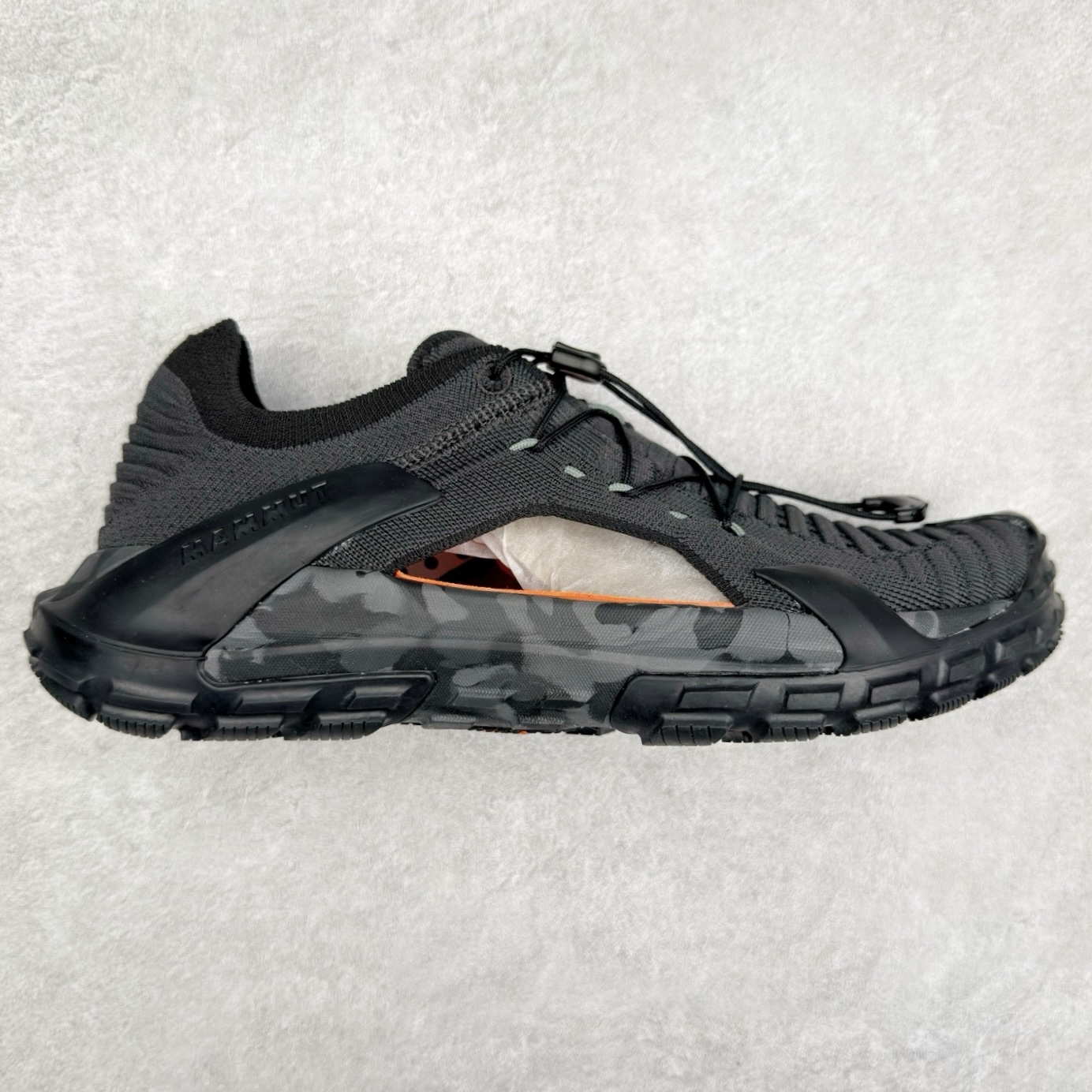 MAMMUT猛犸象 Hueco Knit 2 登山靴多功能鞋履 独立私模 顶级复刻百分百还原# 应用BASE FIT 2.0专利技术 拥有优越的抓地力、护趾力和运动缓冲功能 可折叠鞋跟 透气针织鞋面 适合春夏与初秋季节的设计 即刻\\\