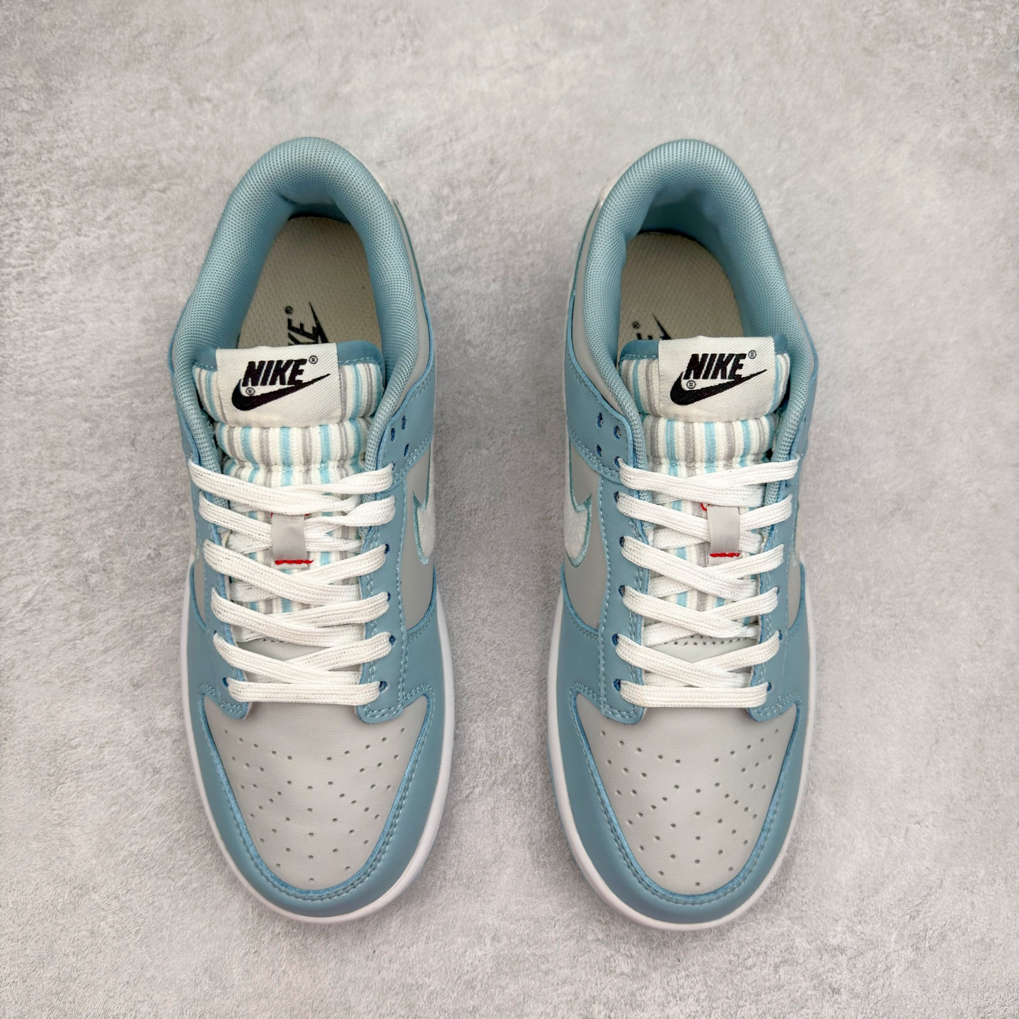 图片[2]-＃纯原特价福利 NK SB Dunk Low 系列 注意价格再次下调 之前3XX的东西 白菜价终极捡漏 全套原楦原模倾力打造完美版型 原厂Sadesa D7 皮料 细纹排气孔完全一致 独家原厂航空铝磨具打磨大底 鞋头坡度极致还原 无解鞋型 原盒原配 圈内天花板工艺 原厂冲刀 超高清洁度 全鞋零毛边皮料切割 采用原厂百宏鞋带以及原厂百宏织唛舌标 内标可供原厂几率过验 原厂中底布点胶 原厂中底布拉帮走线遵循公司 实拍调校N版已经零色差零失真 百分百还原实物色彩所见即所得 不存在货不对板色差等低级问题 选购参考实物拍摄 不混卖不参货 只用心做好货严格选品 承诺混一赔十 尺码：35.5 36 36.5 37.5 38 38.5 39 40 40.5 41 42 42.5 43 44 44.5 45 46-选品中心