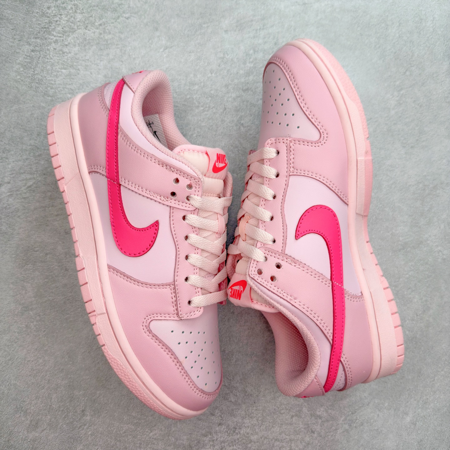 图片[3]-＃纯原特价福利 NK SB Dunk Low 系列 注意价格再次下调 之前3XX的东西 白菜价终极捡漏 全套原楦原模倾力打造完美版型 原厂Sadesa D7 皮料 细纹排气孔完全一致 独家原厂航空铝磨具打磨大底 鞋头坡度极致还原 无解鞋型 原盒原配 圈内天花板工艺 原厂冲刀 超高清洁度 全鞋零毛边皮料切割 采用原厂百宏鞋带以及原厂百宏织唛舌标 内标可供原厂几率过验 原厂中底布点胶 原厂中底布拉帮走线遵循公司 实拍调校N版已经零色差零失真 百分百还原实物色彩所见即所得 不存在货不对板色差等低级问题 选购参考实物拍摄 不混卖不参货 只用心做好货严格选品 承诺混一赔十 尺码：35.5 36 36.5 37.5 38 38.5 39 40 40.5 41 42 42.5 43 44 44.5 45 46-选品中心