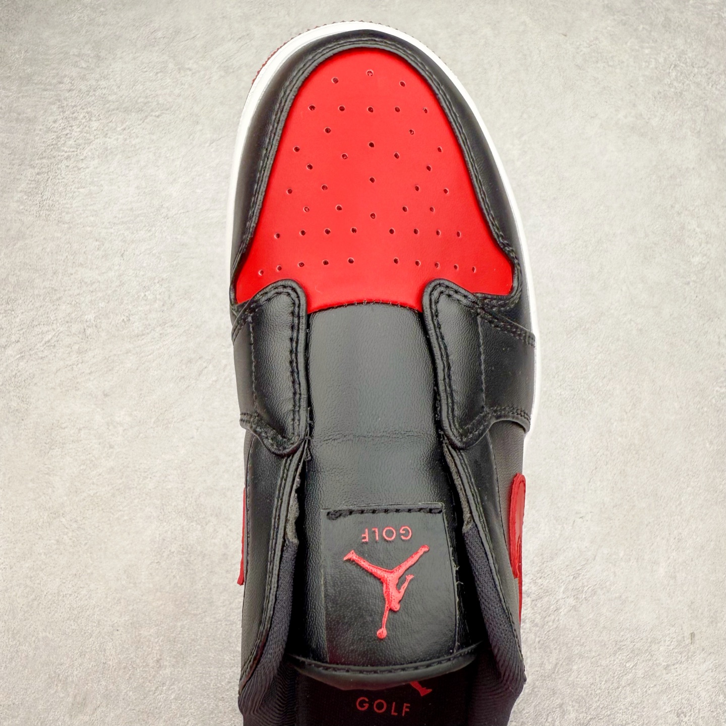 图片[4]-＃K版 Air Jordan AJ1 Low 低帮 半拖黑红 FJ1214-001 全新流水线出品 DT版本唯一平替选择 市场第二梯队最强版 全部原鞋开发 原楦原纸板开发 全鞋电脑针车 原厂内置全掌气垫 原盒内在原标 唯一Zp原版鞋带绑法 免检产品 全新2022版型 全头层皮料 完美零毛边处理 原厂配置全掌气垫 价格定位良心 几十个配色陆续出货 实拍调校N版已经零色差零失真 百分百还原实物色彩所见即所得 不存在货不对板色差等低级问题 选购参考实物拍摄 不混卖不参货 只用心做好货严格选品 承诺混一赔十 尺码：36 36.5 37.5 38 38.5 39 40 40.5 41 42 42.5 43 44 44.5 45-选品中心