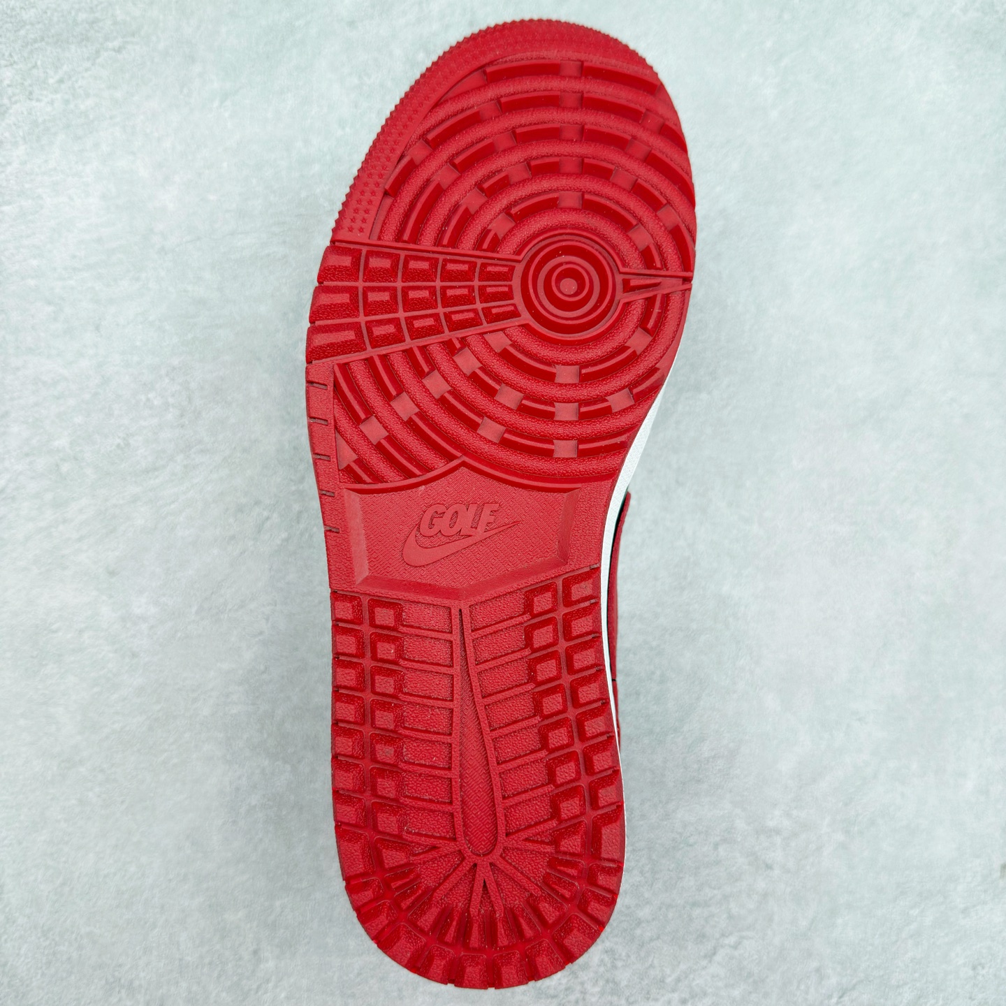 图片[9]-＃K版 Air Jordan AJ1 Low 低帮 半拖黑红 FJ1214-001 全新流水线出品 DT版本唯一平替选择 市场第二梯队最强版 全部原鞋开发 原楦原纸板开发 全鞋电脑针车 原厂内置全掌气垫 原盒内在原标 唯一Zp原版鞋带绑法 免检产品 全新2022版型 全头层皮料 完美零毛边处理 原厂配置全掌气垫 价格定位良心 几十个配色陆续出货 实拍调校N版已经零色差零失真 百分百还原实物色彩所见即所得 不存在货不对板色差等低级问题 选购参考实物拍摄 不混卖不参货 只用心做好货严格选品 承诺混一赔十 尺码：36 36.5 37.5 38 38.5 39 40 40.5 41 42 42.5 43 44 44.5 45-选品中心