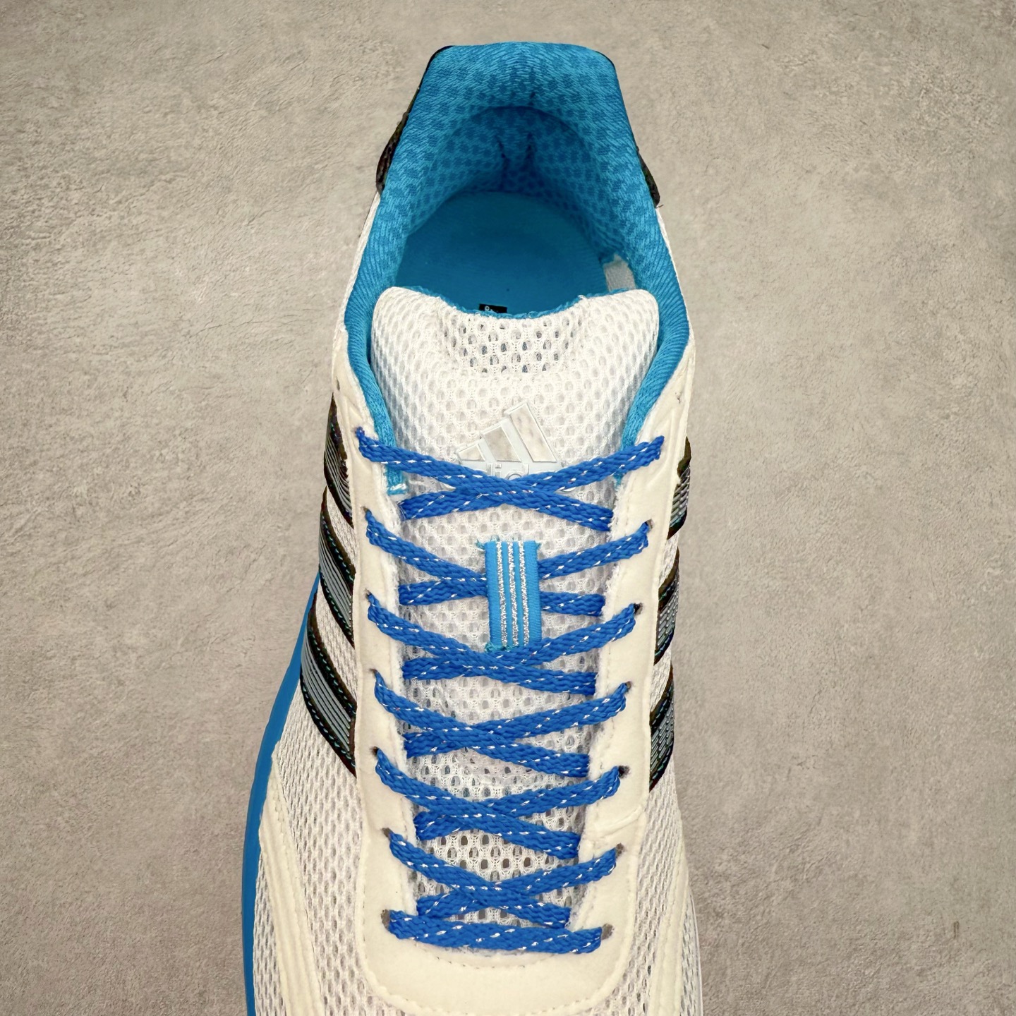 图片[5]-AD Originals Neftenga x WALES BONNER 舒适柔软防滑耐磨低帮生活休闲鞋 经典低帮设计和橡胶外底 采用舒爽尼龙鞋面 革饰面和皮革细节 搭载着 Ecotex 鞋舌 更添质感 EVA 中底设计助你舒适出行 兼具舒适性和结构感 搭载Lightstrike科技 为步伐注入活力 G41401 尺码：36 36.5 37.5 38 38.5 39 40 40.5 41 42 42.5 43 44 44.5 45-选品中心