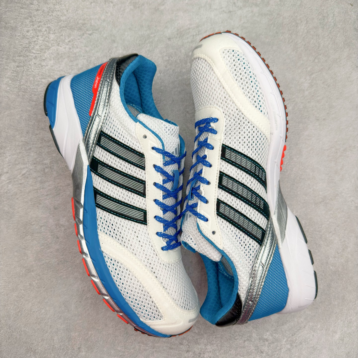 图片[3]-AD Originals Neftenga x WALES BONNER 舒适柔软防滑耐磨低帮生活休闲鞋 经典低帮设计和橡胶外底 采用舒爽尼龙鞋面 革饰面和皮革细节 搭载着 Ecotex 鞋舌 更添质感 EVA 中底设计助你舒适出行 兼具舒适性和结构感 搭载Lightstrike科技 为步伐注入活力 G41401 尺码：36 36.5 37.5 38 38.5 39 40 40.5 41 42 42.5 43 44 44.5 45-选品中心