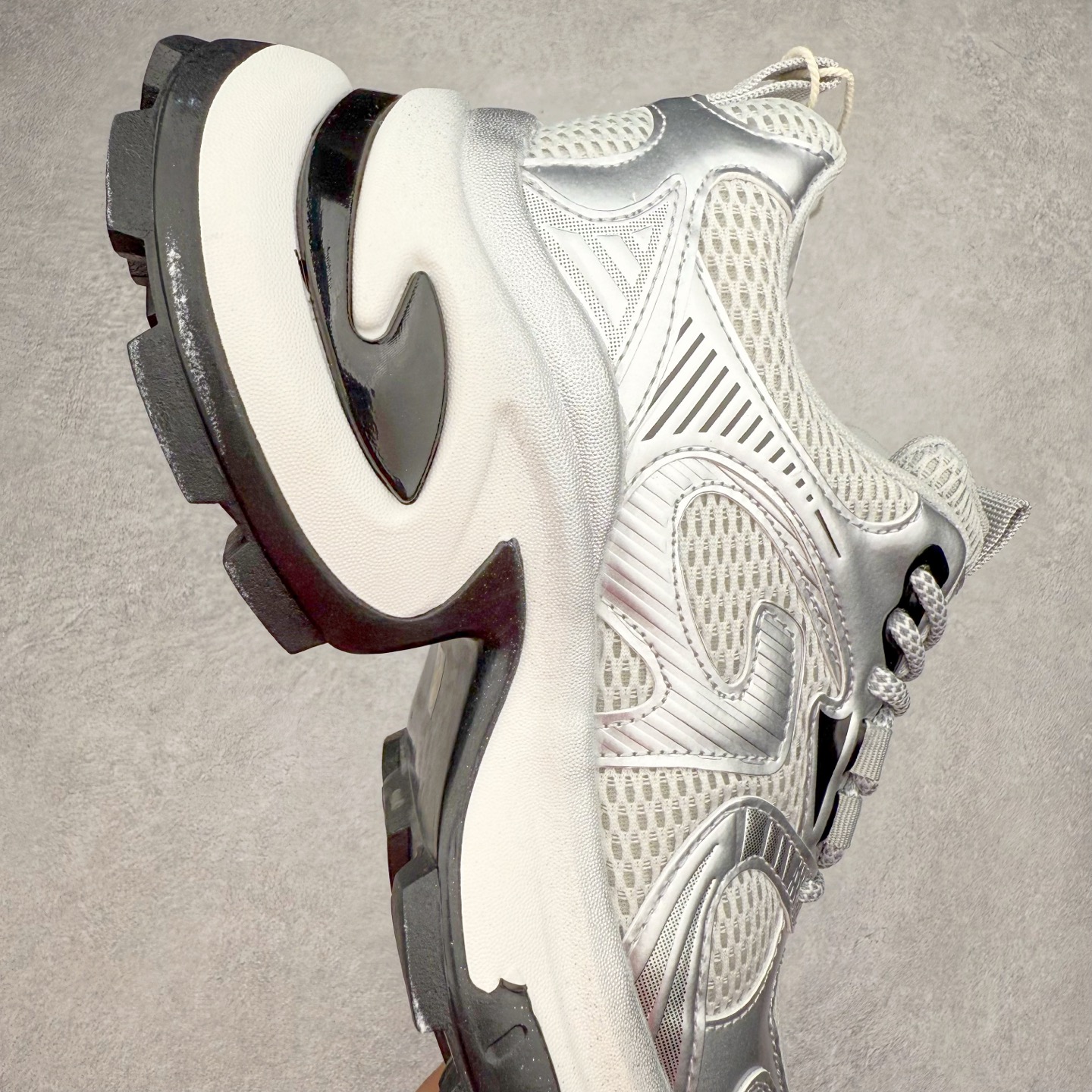 图片[6]-GG-CC【周也同款】星际航行 银色 银角大王厚底增高休闲运动鞋老爹鞋 #广东大厂品质 25ss春季新款 春日踏青舒适度和少女感 银灰配色好温柔 柔软有弹性的厚底增高 GGCC增加舒适度显腿长的6.5cm增高 长时间走路和站立都不累脚舒适度和少女感 不管怎么搭都好看 尺码：35 36 37 38 39 40-选品中心