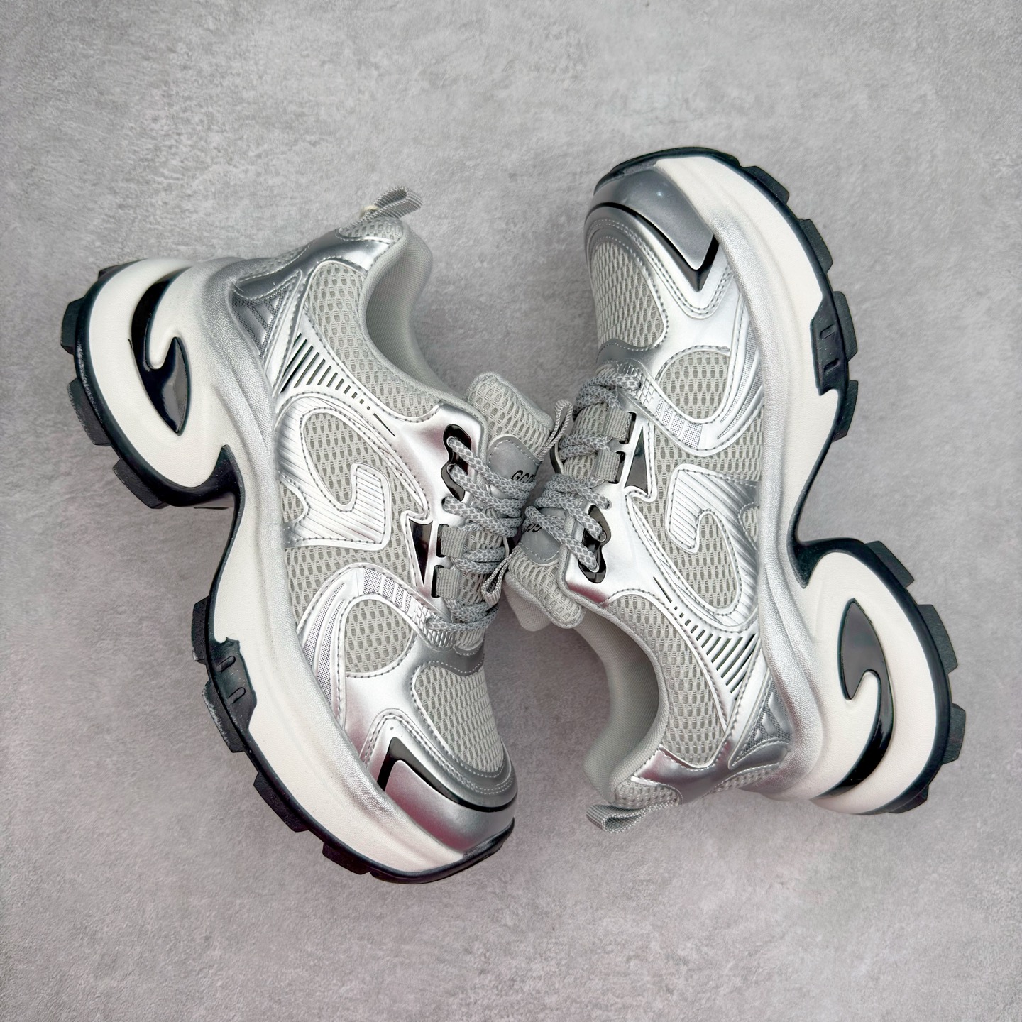 图片[3]-GG-CC【周也同款】星际航行 银色 银角大王厚底增高休闲运动鞋老爹鞋 #广东大厂品质 25ss春季新款 春日踏青舒适度和少女感 银灰配色好温柔 柔软有弹性的厚底增高 GGCC增加舒适度显腿长的6.5cm增高 长时间走路和站立都不累脚舒适度和少女感 不管怎么搭都好看 尺码：35 36 37 38 39 40-选品中心