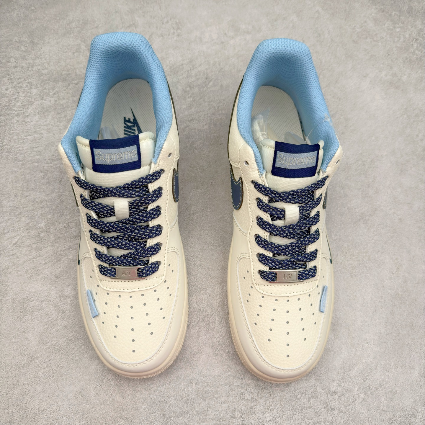 图片[2]-NK Air Force 1´07 Low 空军一号低帮百搭休闲运动板鞋 XS1958-565 柔软、弹性十足的缓震性能和出色的中底设计 横跨复古与现代的外型结合 造就出风靡全球 三十多年的Force 1 直到今天还深受青睐 实拍调校N版已经零色差零失真 百分百还原实物色彩所见即所得 不存在货不对板色差等低级问题 选购参考实物拍摄 不混卖不参货 只用心做好货严格选品 承诺混一赔十 尺码：36 36.5 37.5 38 38.5 39 40 40.5 41 42 42.5 43 44 44.5 45-选品中心