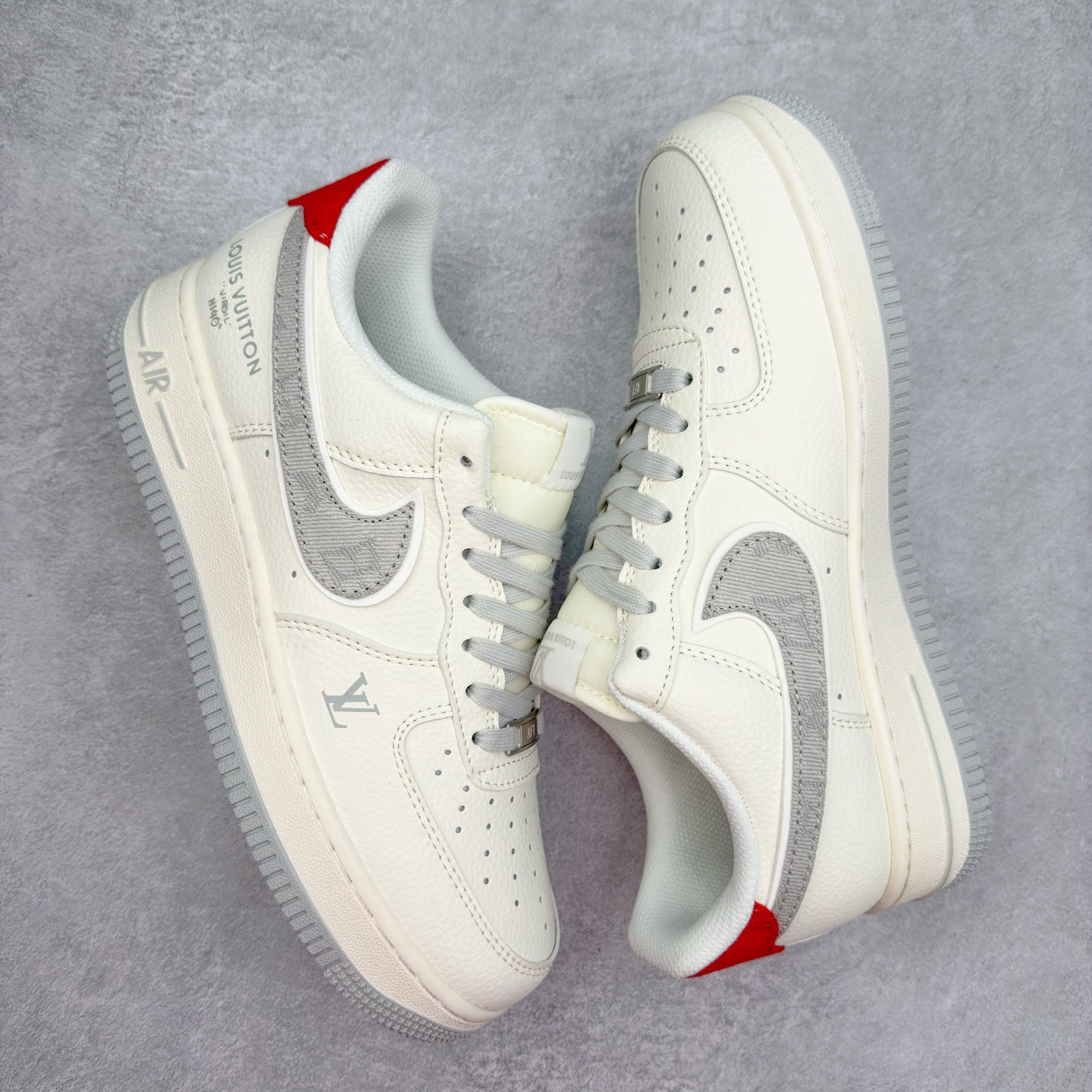 图片[3]-NK Air Force 1´07 Low 空军一号低帮百搭休闲运动板鞋 XX3168-135 柔软、弹性十足的缓震性能和出色的中底设计 横跨复古与现代的外型结合 造就出风靡全球 三十多年的Force 1 直到今天还深受青睐 实拍调校N版已经零色差零失真 百分百还原实物色彩所见即所得 不存在货不对板色差等低级问题 选购参考实物拍摄 不混卖不参货 只用心做好货严格选品 承诺混一赔十 尺码：36 36.5 37.5 38 38.5 39 40 40.5 41 42 42.5 43 44 44.5 45-选品中心