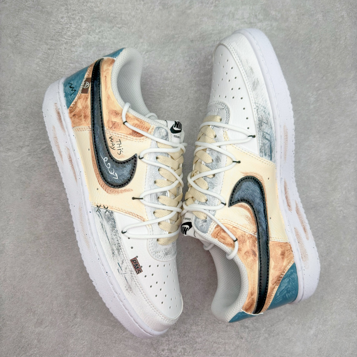 图片[3]-NK Court Vision 1 Low P.M.S“街头涂鸦” 手绘涂鸦定制板鞋 街头涂鸦是一种在公共空间墙壁、建筑物、地铁车厢等载体上创作的视觉艺术形式。它起源于20世纪60年代的美国费城和纽约，早期是街头青年表达自我、宣泄情绪、展现个性的方式，内容常涉及社会问题、个人主张、流行文化等 货号：DH2987-216 尺码：36 36.5 37.5 38 38.5 39 40 40.5 41 42 42.5 43 44 44.5 45-选品中心