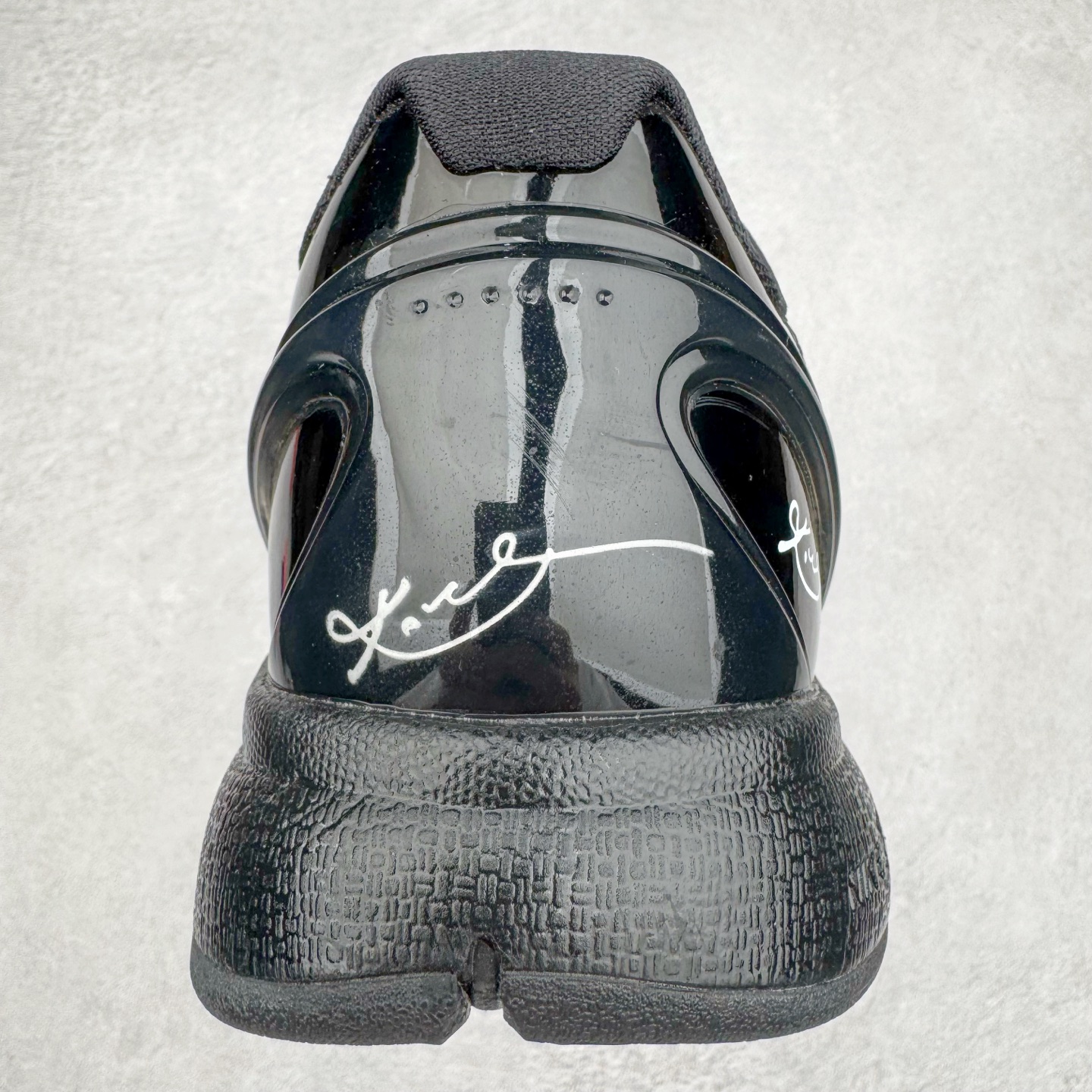 图片[8]-＃纯原 NK Zoom Kobe 6 Protro 科比六代 PE2025-103 圈内顶级批次 完美复刻公司货 前掌超大Zoom Turbo气垫 后掌EVA缓震 真正的原汁原味 还原ZP脚感 全身鞋材卡料色独家定制 唯一正确喷漆工艺Swoosh 正确凹凸蛇鳞工艺 正确鞋面渐变效果 内全置真动飞态线 独立原厂模具 最大尺码达到48.5码 首批不拼图大几率过验 亲测已过 支持各种高强度实战 无需担心 上脚价 补货周期极长 脚宽建议买大半码 科比系列前掌偏窄 不影响二次销售 支持七天无理由退换 尺码：41 42 42.5 43 44 44.5 45 45.5 46 47.5-选品中心