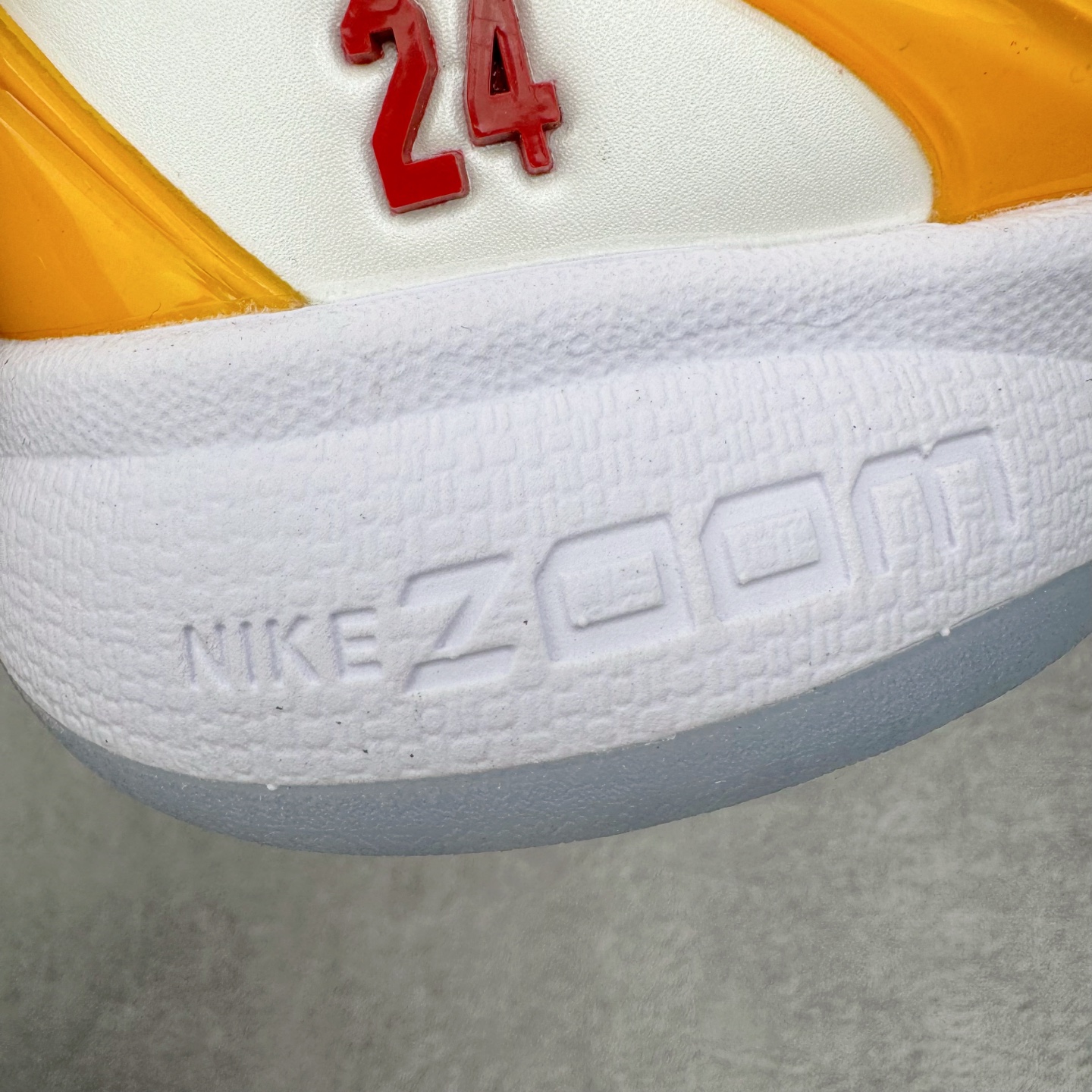 图片[13]-＃纯原 NK Zoom Kobe 6 Protro 科比六代 PE2025-103 圈内顶级批次 完美复刻公司货 前掌超大Zoom Turbo气垫 后掌EVA缓震 真正的原汁原味 还原ZP脚感 全身鞋材卡料色独家定制 唯一正确喷漆工艺Swoosh 正确凹凸蛇鳞工艺 正确鞋面渐变效果 内全置真动飞态线 独立原厂模具 最大尺码达到48.5码 首批不拼图大几率过验 亲测已过 支持各种高强度实战 无需担心 上脚价 补货周期极长 脚宽建议买大半码 科比系列前掌偏窄 不影响二次销售 支持七天无理由退换 尺码：41 42 42.5 43 44 44.5 45 45.5 46 47.5-选品中心