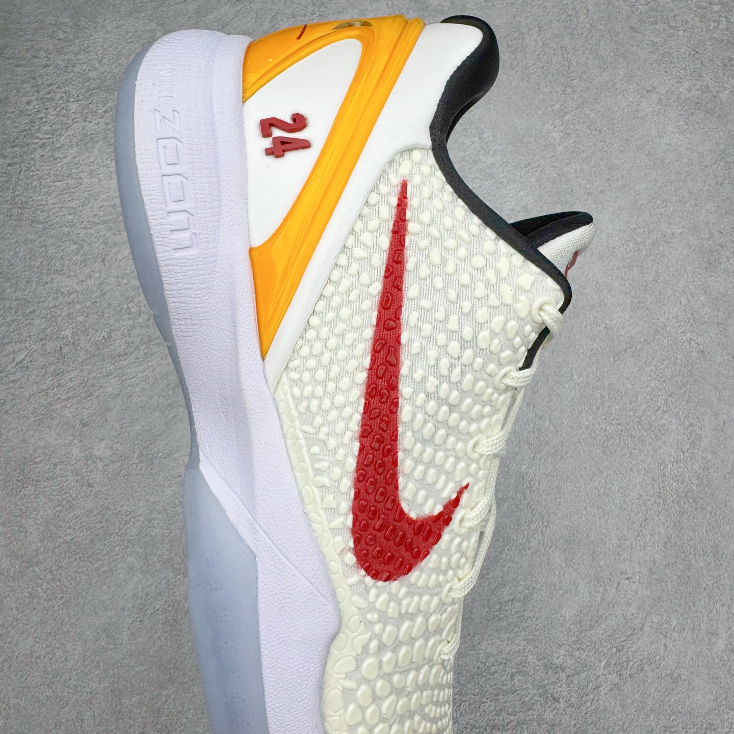 图片[6]-＃纯原 NK Zoom Kobe 6 Protro 科比六代 PE2025-103 圈内顶级批次 完美复刻公司货 前掌超大Zoom Turbo气垫 后掌EVA缓震 真正的原汁原味 还原ZP脚感 全身鞋材卡料色独家定制 唯一正确喷漆工艺Swoosh 正确凹凸蛇鳞工艺 正确鞋面渐变效果 内全置真动飞态线 独立原厂模具 最大尺码达到48.5码 首批不拼图大几率过验 亲测已过 支持各种高强度实战 无需担心 上脚价 补货周期极长 脚宽建议买大半码 科比系列前掌偏窄 不影响二次销售 支持七天无理由退换 尺码：41 42 42.5 43 44 44.5 45 45.5 46 47.5-选品中心