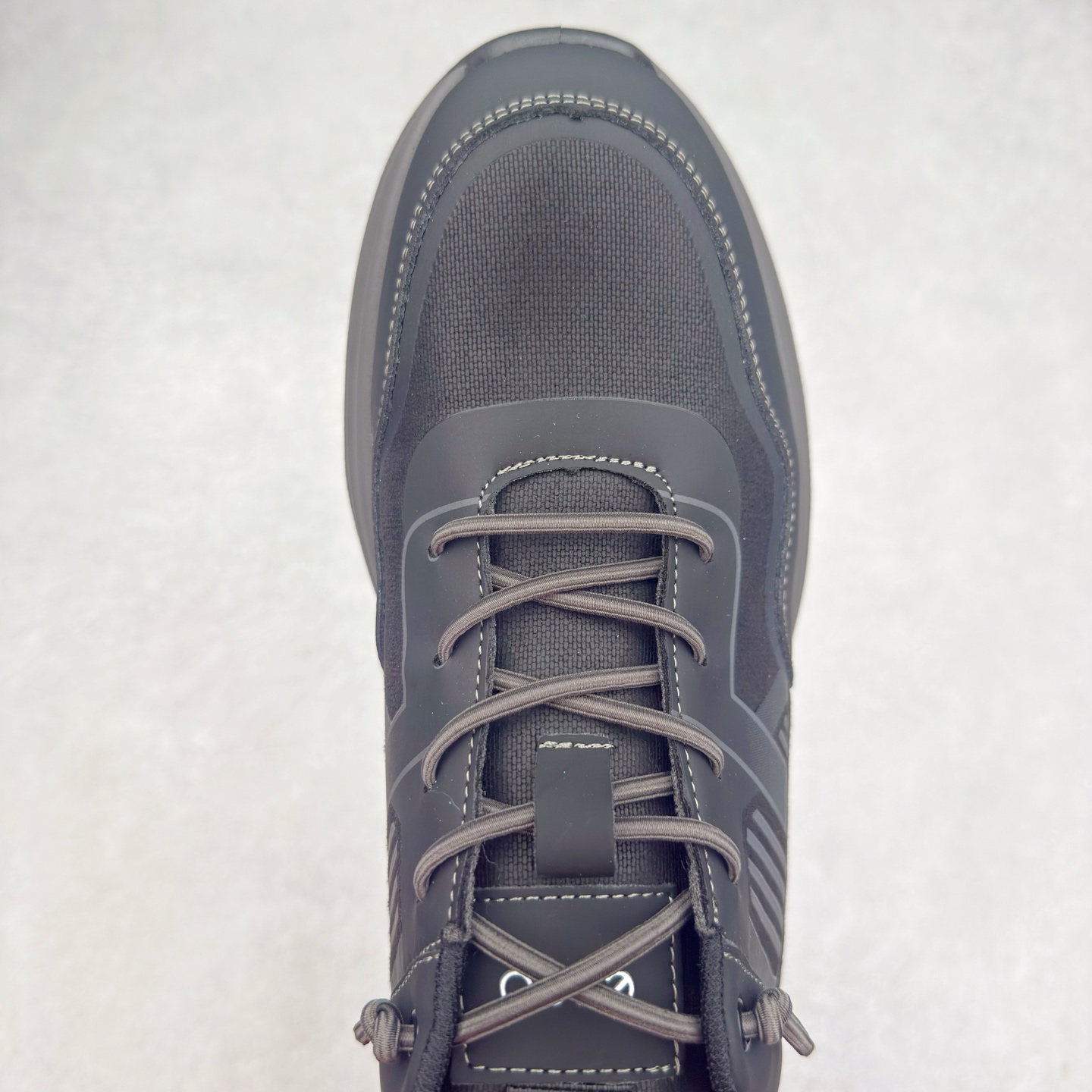 图片[4]-ECCO爱步新款户外鞋缓震耐磨越野跑鞋男健步BIOMC系列 鞋面采用臻选牛皮，质感丰富 脚感柔软舒适贴合的穿着体验 直接注塑工艺连接鞋面与鞋底 一体成型，合脚稳固 自然律动科技，符合人体工学鞋楦 贴近足部天然形态 橡胶外底，适应多种地形，提供强劲抓地力与耐磨性 灵活稳定 越野无束 尺码：38 39 40 41 42 43 44 （皮鞋码）-选品中心