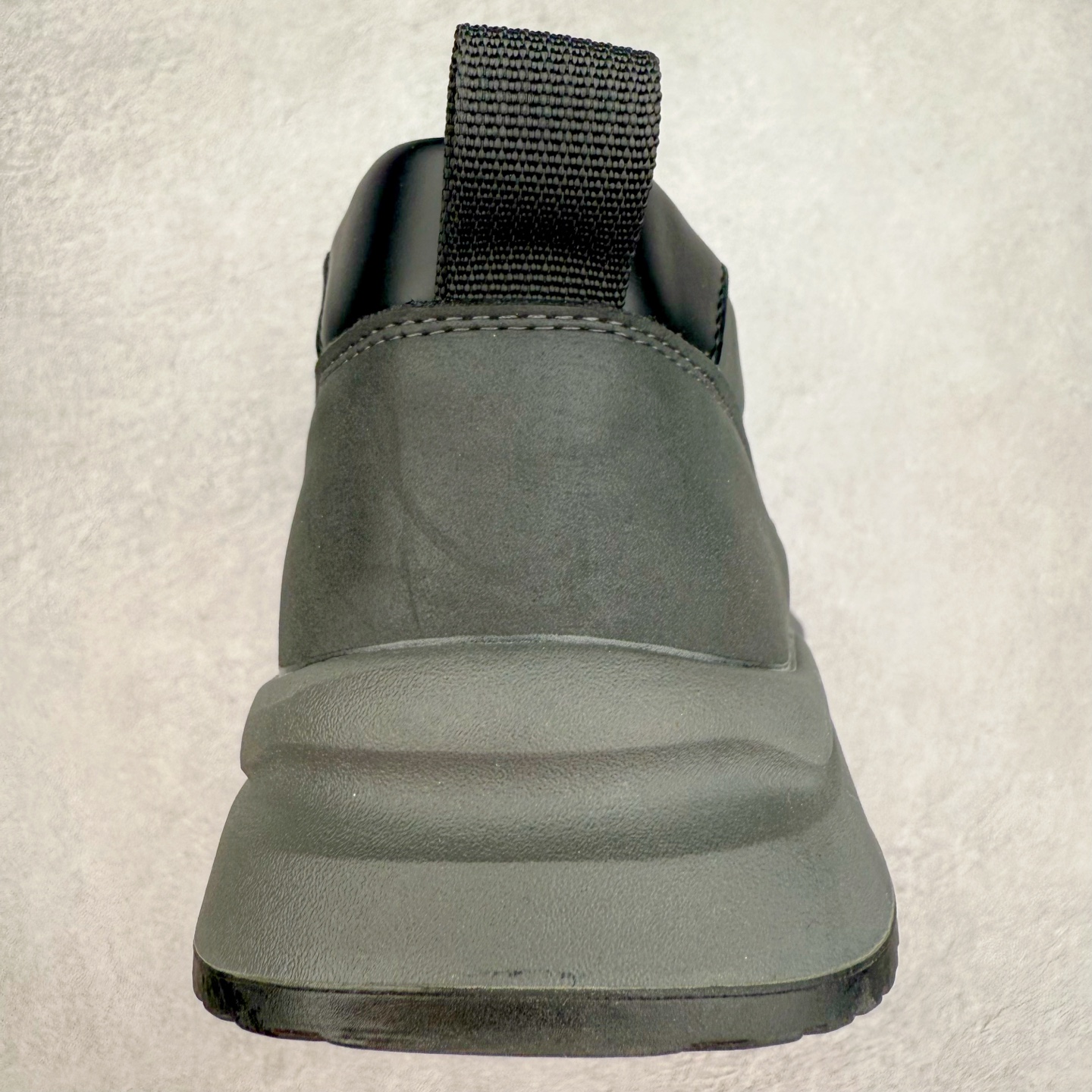 图片[8]-ECCO爱步新款户外鞋缓震耐磨越野跑鞋男健步BIOMC系列 鞋面采用臻选牛皮，质感丰富 脚感柔软舒适贴合的穿着体验 直接注塑工艺连接鞋面与鞋底 一体成型，合脚稳固 自然律动科技，符合人体工学鞋楦 贴近足部天然形态 橡胶外底，适应多种地形，提供强劲抓地力与耐磨性 灵活稳定 越野无束 尺码：38 39 40 41 42 43 44 （皮鞋码）-选品中心