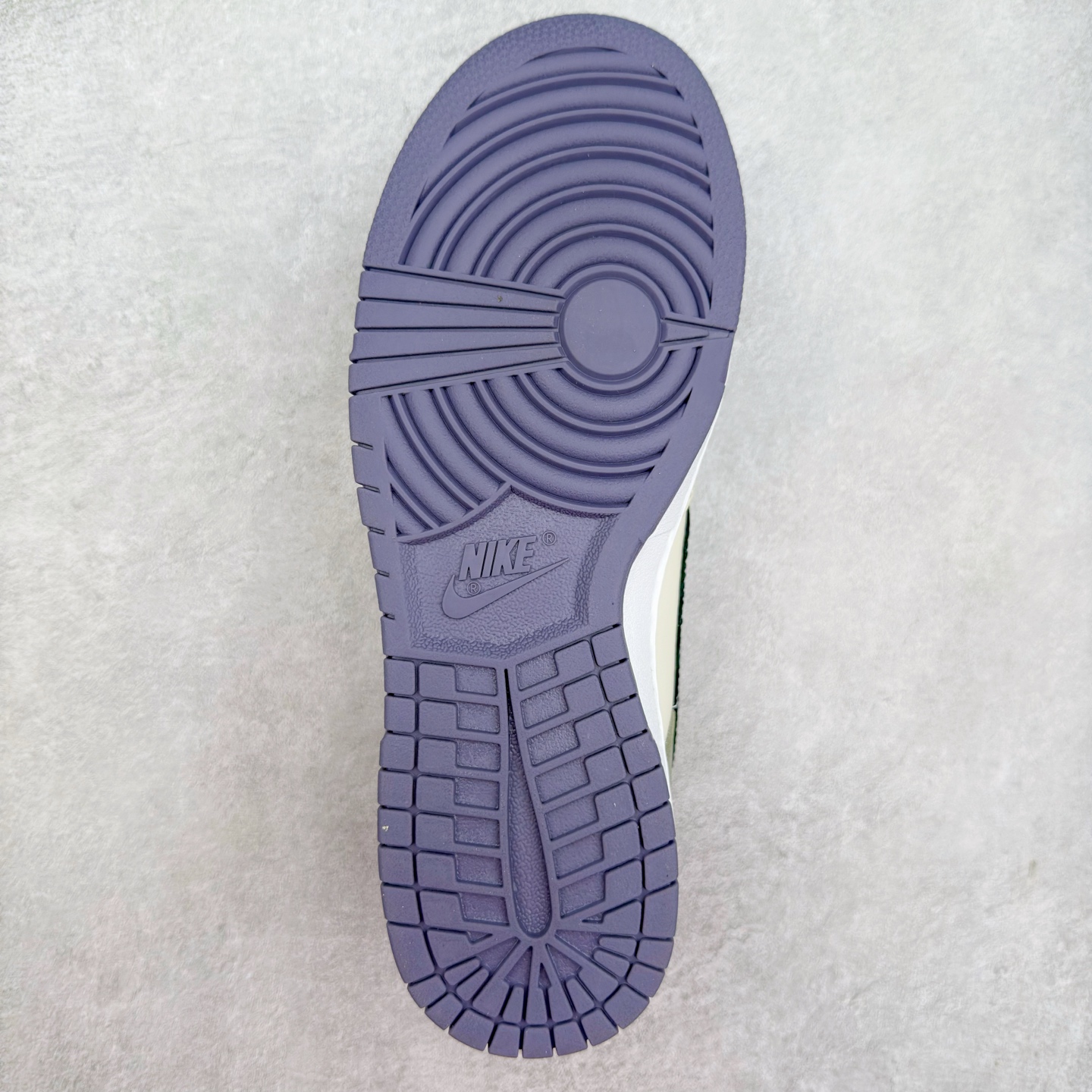 图片[9]-＃F版 NK Dunk Low 白绿紫 HV5750-133 性价比王者 极限压缩利润空间 超乎所想的高性价比 用料绝不含糊 原盒原配 正确耐磨橡胶大底 超高清洁度 全鞋零毛边皮料切割 全套原楦原模倾力打造完美版型 尺码：36 36.5 37.5 38 38.5 39 40 40.5 41 42 42.5 43 44 44.5 45 46 47.5-选品中心