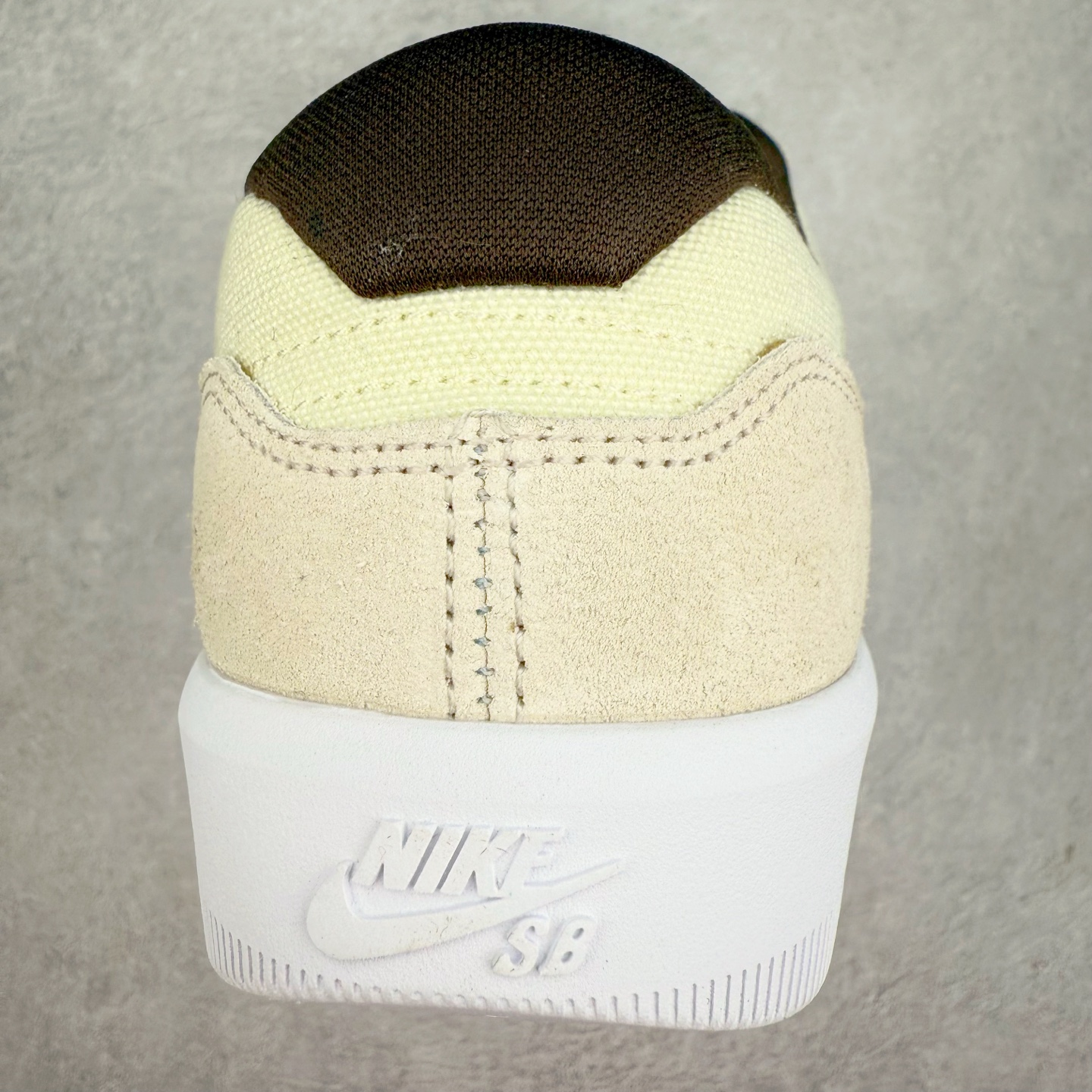 图片[8]-NK SB Force 58 空军58系列低帮休闲运动滑板板鞋 FV8104-221 鞋面由帆布和麂皮拼接 层次感丰富 搭配硫化外底 耐磨耐穿 鞋舌及中底后跟处饰有SB Logo 表明鞋款身份 采用包边设计 经久耐穿 硫化结构则有效提升灵活性 穿上这款全新推出的创意力作 助你耀动街头 尺码：36 36.5 37.5 38 38.5 39 40 40.5 41 42 42.5 43 44 45-选品中心