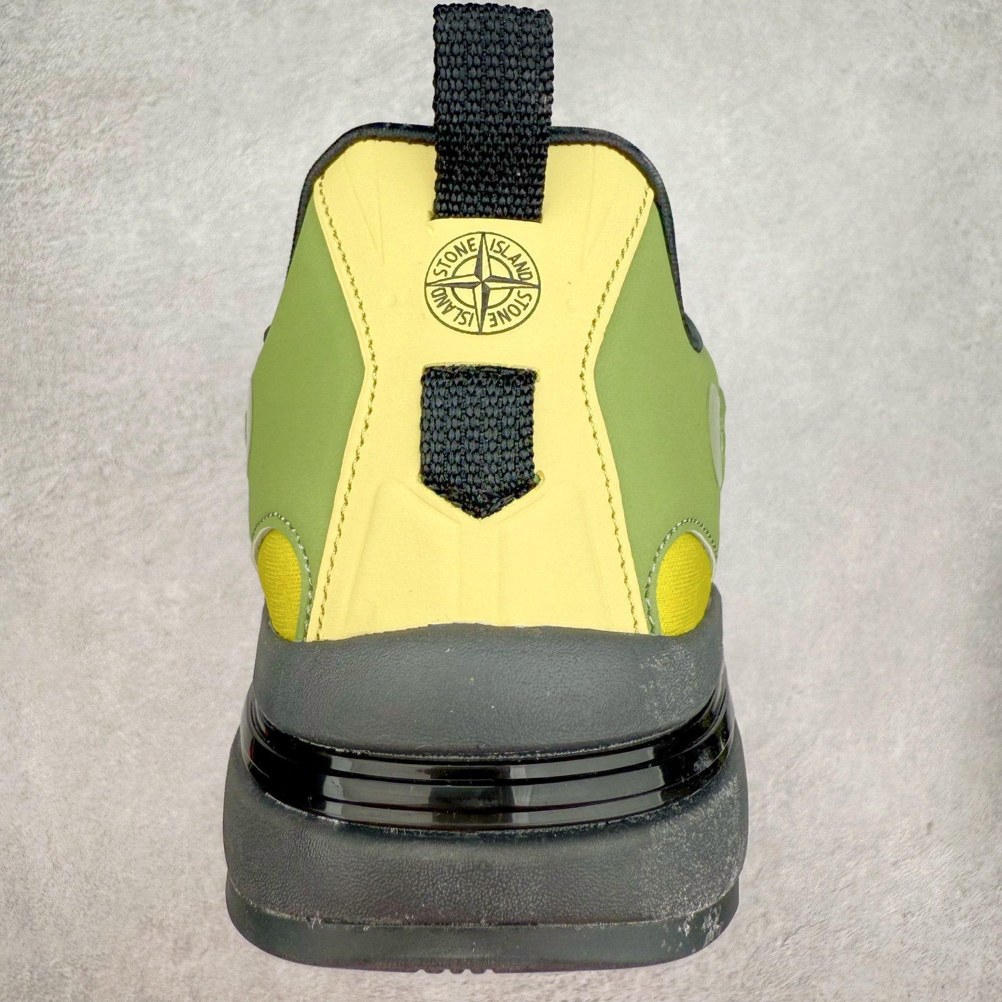 图片[8]-Stone Island Grime Panelled 石头岛黑褐色舒适时尚低帮生活休闲鞋 石头岛作不仅是科技面料和织物染色典范并加入了创新机能美学，兼顾功能性与时尚感，颠覆传统休闲服饰的想象。尺码：36 37 37.5 38 38.5 39 39.5 40 40.5 41.5 42 42.5 43 44 44.5 45-选品中心