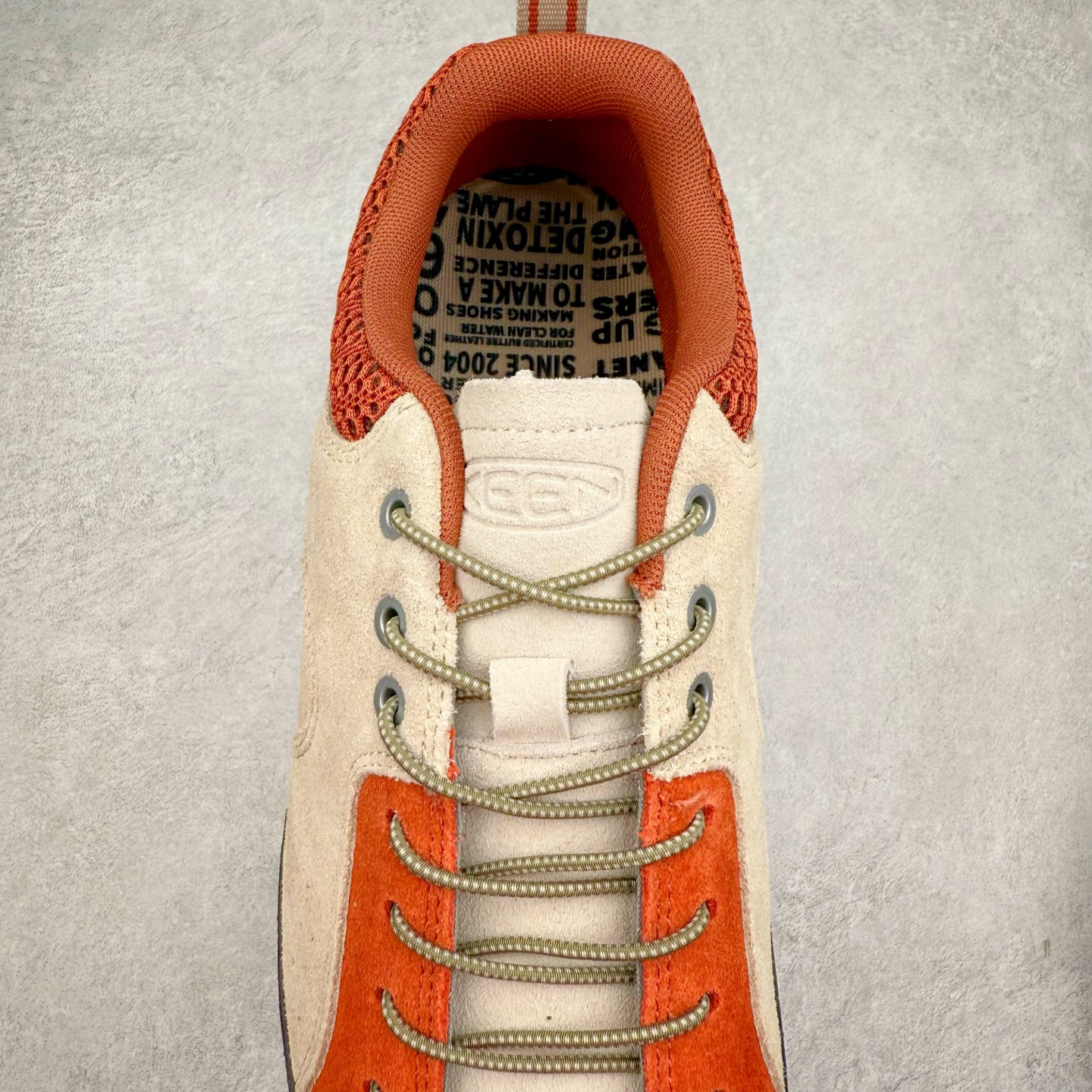 图片[5]-＃福利特价 Keen Jasper Rocks SP 美国人气户外品牌-科恩贾斯珀都市系列复古低帮系带户外风露营徒步登山运动训练鞋 原楦型开发纸版 采用固色翻毛皮鞋面材质 内嵌高密度EVA发泡缓震脚垫 外置一体式包裹防滑防剐蹭耐磨橡胶大底 向经典的90年代致敬 山系神级鞋履 尺码：35.5 36 37 37.5 38 38.5 39 39.5 40 40.5 41 42 42.5 43 44 44.5 45 46-选品中心