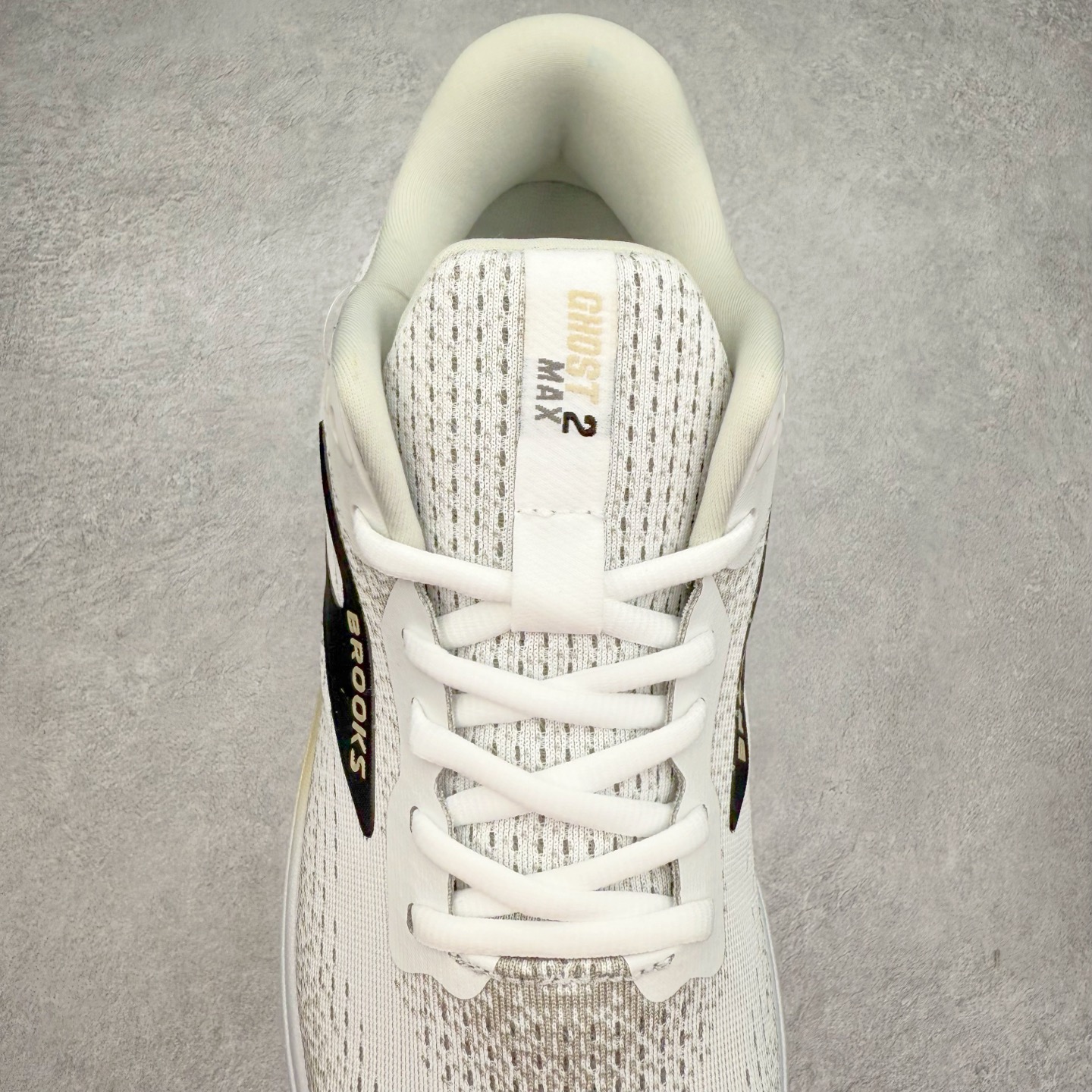 图片[5]-Brooks布鲁克斯 Ghost Max 2 运动舒适防滑耐磨低帮跑步鞋 实拍调校N版已经零色差零失真 百分百还原实物色彩所见即所得 不存在货不对板色差等低级问题 选购参考实物拍摄 不混卖不参货 只用心做好货严格选品 承诺混一赔十 尺码：36 36.5 37.5 38 38.5 39 40 40.5 41 42 42.5 43 44 44.5 45-选品中心