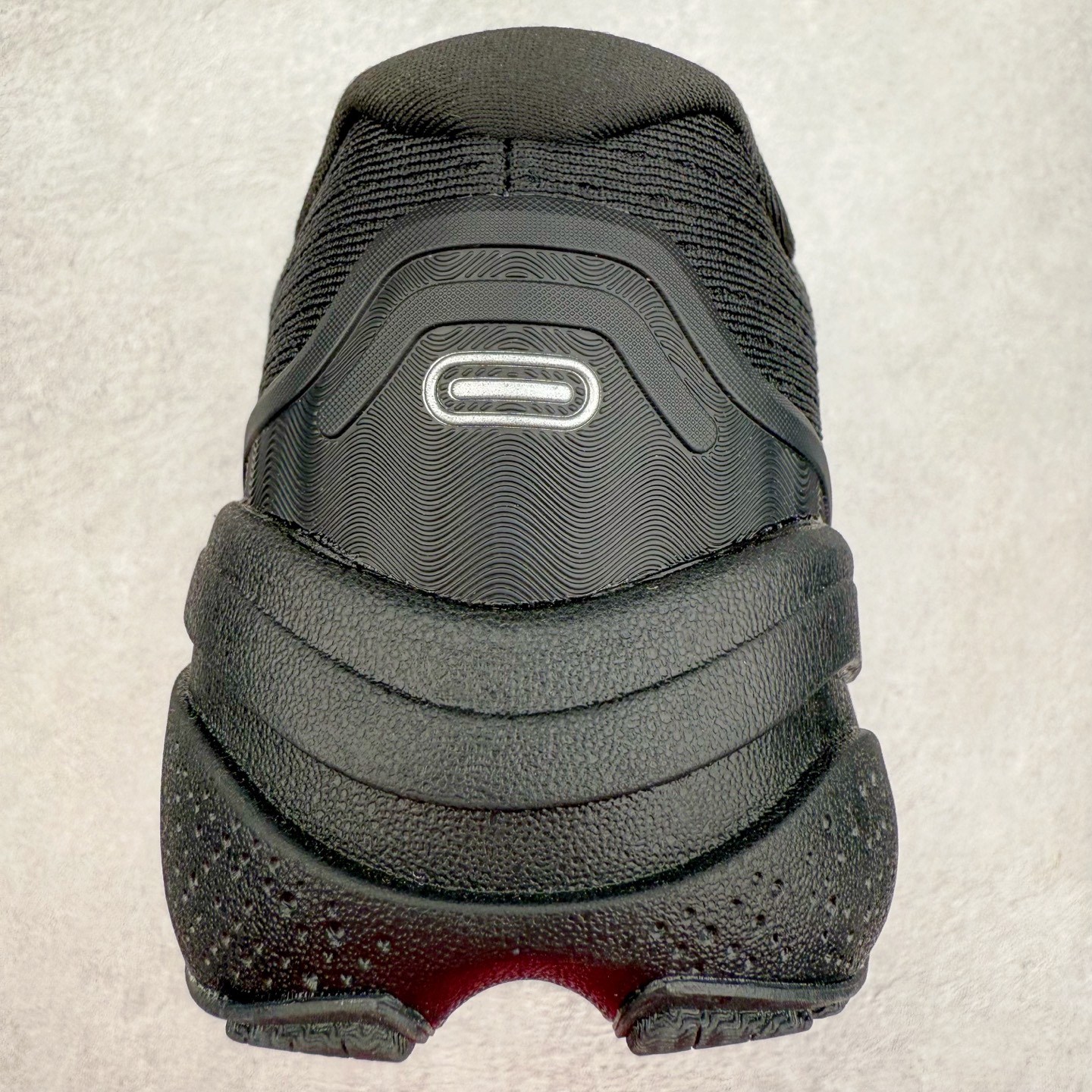 图片[8]-Brooks布鲁克斯 Ghost Max 2 运动舒适防滑耐磨低帮跑步鞋 实拍调校N版已经零色差零失真 百分百还原实物色彩所见即所得 不存在货不对板色差等低级问题 选购参考实物拍摄 不混卖不参货 只用心做好货严格选品 承诺混一赔十 尺码：36 36.5 37.5 38 38.5 39 40 40.5 41 42 42.5 43 44 44.5 45-选品中心