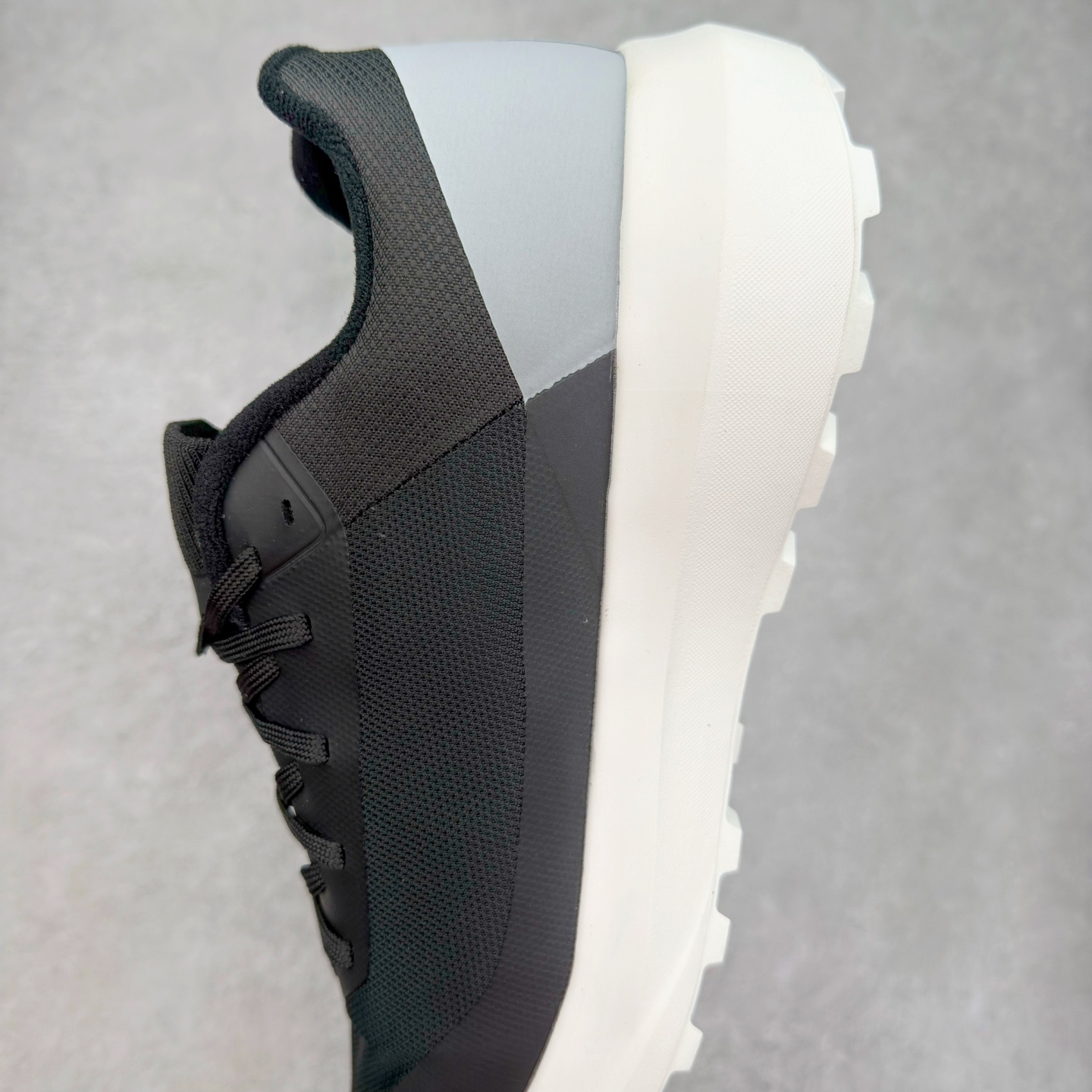 图片[7]-＃HP Arcteryx Norvan LD 4 始祖鸟舒适柔软防滑耐磨低帮越野跑步鞋 Arcteryx中文名始祖鸟 加拿大户外服饰品牌 1989年创立于加拿大温哥华 始祖鸟来自加拿大海岸山脉 植根高山的专业户外品牌 始终秉承对精湛设计和工艺孜孜以求的准则 从1989年创立至今 Arcteryx始终不断在产品设计与做工上不惜工本 以满足始祖鸟的标准 品质、设计以及精简的理念造就了其良好的性能 并能满足严苛环境下的使用需求 尺码：36 37 38 39 40 41 42 43 44-选品中心