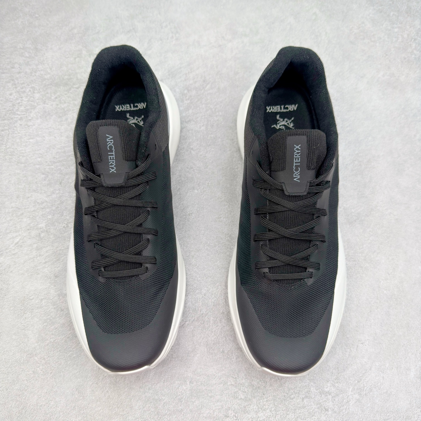 图片[2]-＃HP Arcteryx Norvan LD 4 始祖鸟舒适柔软防滑耐磨低帮越野跑步鞋 Arcteryx中文名始祖鸟 加拿大户外服饰品牌 1989年创立于加拿大温哥华 始祖鸟来自加拿大海岸山脉 植根高山的专业户外品牌 始终秉承对精湛设计和工艺孜孜以求的准则 从1989年创立至今 Arcteryx始终不断在产品设计与做工上不惜工本 以满足始祖鸟的标准 品质、设计以及精简的理念造就了其良好的性能 并能满足严苛环境下的使用需求 尺码：36 37 38 39 40 41 42 43 44-选品中心