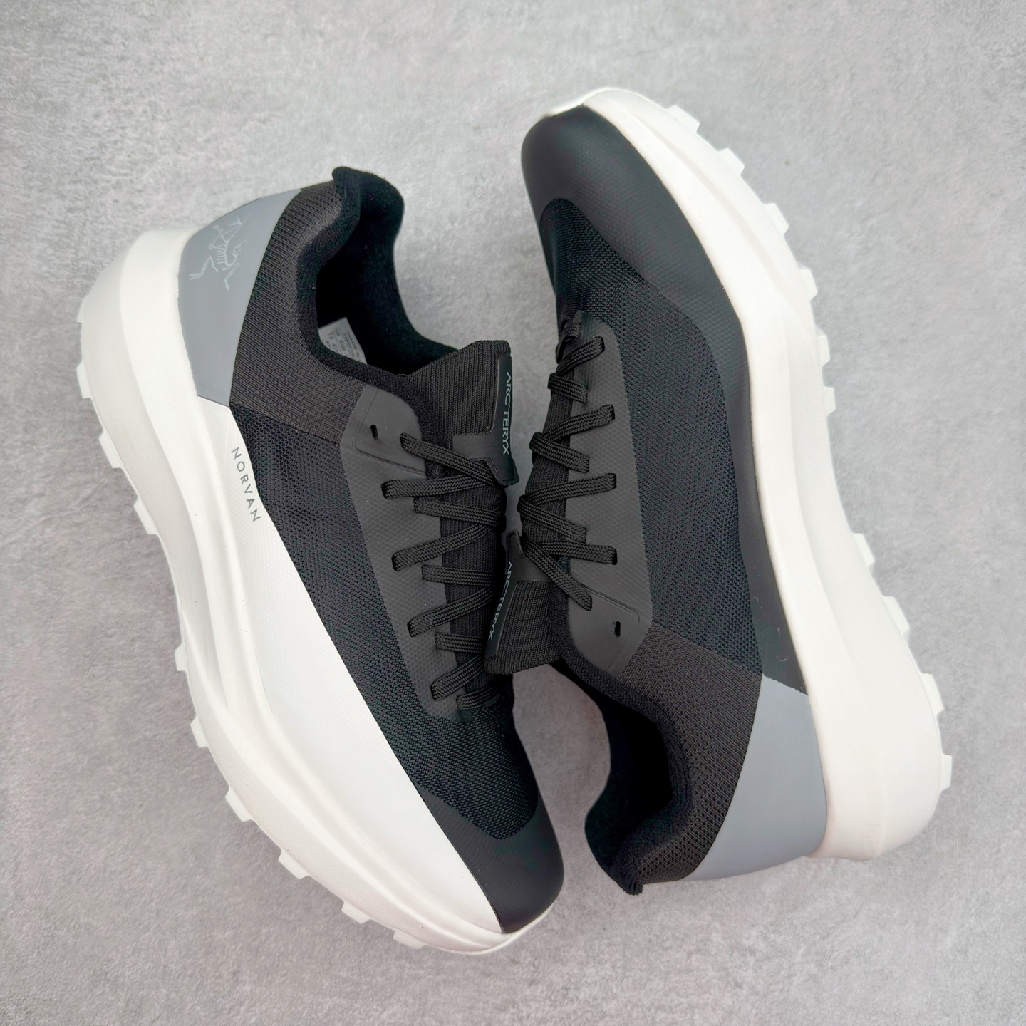 图片[3]-＃HP Arcteryx Norvan LD 4 始祖鸟舒适柔软防滑耐磨低帮越野跑步鞋 Arcteryx中文名始祖鸟 加拿大户外服饰品牌 1989年创立于加拿大温哥华 始祖鸟来自加拿大海岸山脉 植根高山的专业户外品牌 始终秉承对精湛设计和工艺孜孜以求的准则 从1989年创立至今 Arcteryx始终不断在产品设计与做工上不惜工本 以满足始祖鸟的标准 品质、设计以及精简的理念造就了其良好的性能 并能满足严苛环境下的使用需求 尺码：36 37 38 39 40 41 42 43 44-选品中心