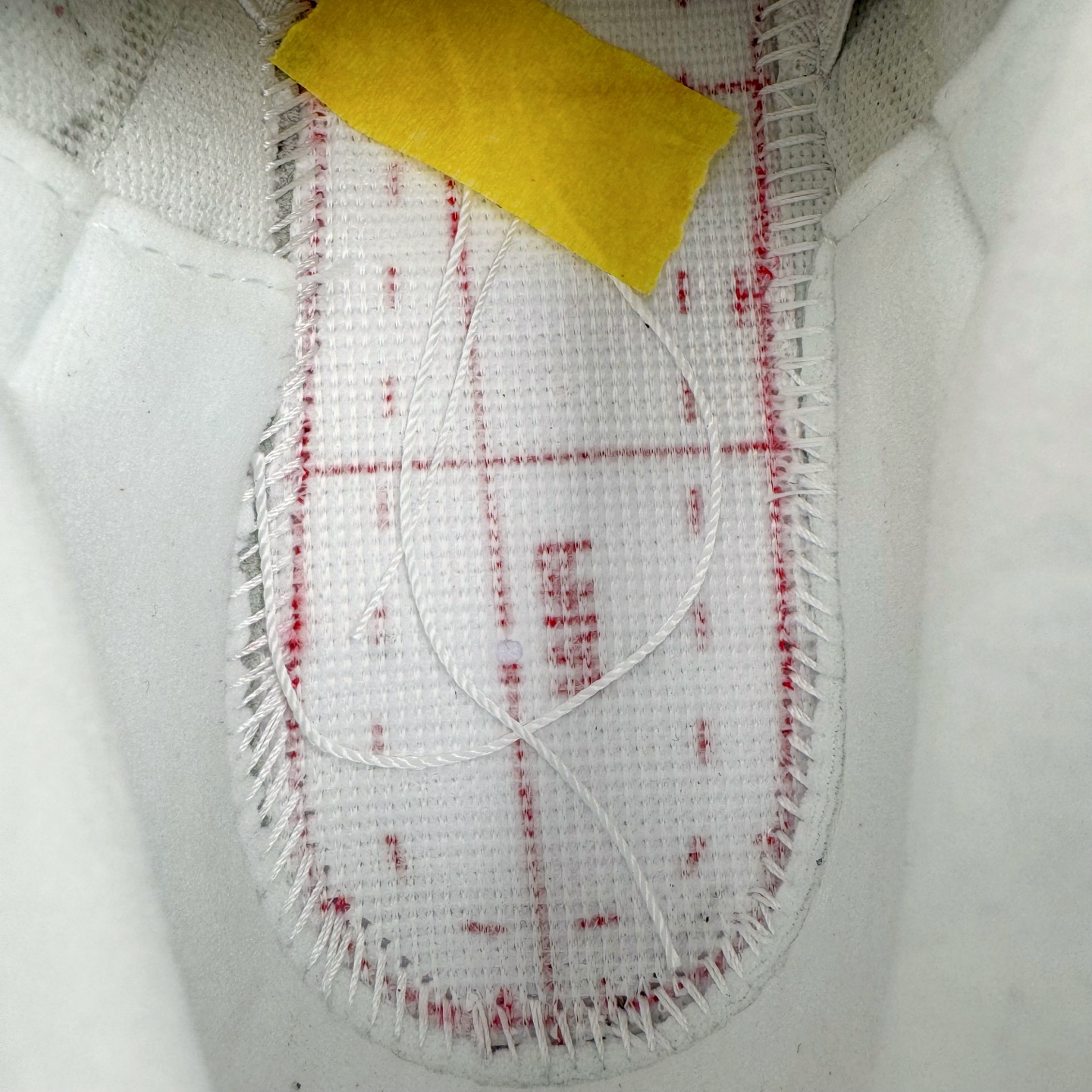 图片[10]-＃K版纯原 Air Jordan AJ3 Retro 纯白白猫 CT8532-111 原楦原纸板开发 确保原汁原味 原厂皮料质感色泽绝无偏差 完美中底拉帮 原厂中底钢印 原档案大底 如假白送 大底纹路 气垫通透度PU的回弹性均百分百还原 原厂电绣鞋舌飞人刺绣针数立体讲究精细欢迎对比正品原鞋 尺码：40 40.5 41 42 42.5 43 44 44.5 45 46 47.5-选品中心