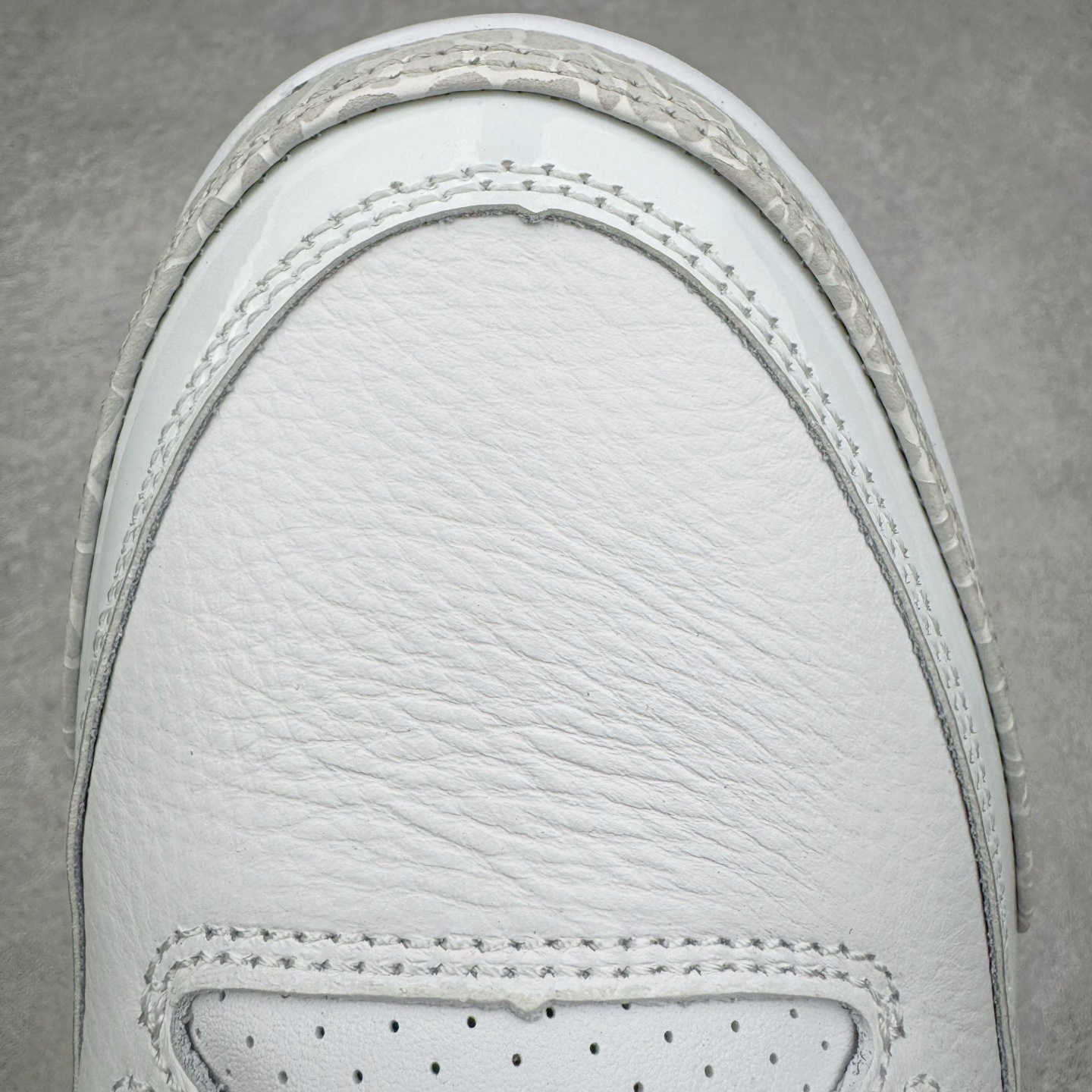 图片[19]-＃K版纯原 Air Jordan AJ3 Retro 纯白白猫 CT8532-111 原楦原纸板开发 确保原汁原味 原厂皮料质感色泽绝无偏差 完美中底拉帮 原厂中底钢印 原档案大底 如假白送 大底纹路 气垫通透度PU的回弹性均百分百还原 原厂电绣鞋舌飞人刺绣针数立体讲究精细欢迎对比正品原鞋 尺码：40 40.5 41 42 42.5 43 44 44.5 45 46 47.5-选品中心