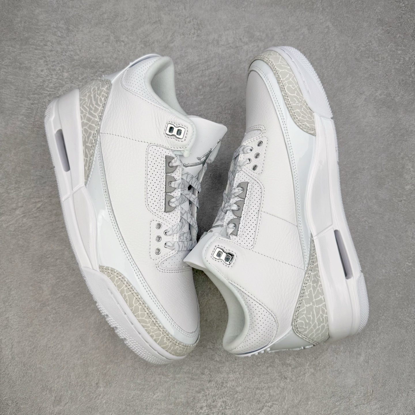 图片[3]-＃K版纯原 Air Jordan AJ3 Retro 纯白白猫 CT8532-111 原楦原纸板开发 确保原汁原味 原厂皮料质感色泽绝无偏差 完美中底拉帮 原厂中底钢印 原档案大底 如假白送 大底纹路 气垫通透度PU的回弹性均百分百还原 原厂电绣鞋舌飞人刺绣针数立体讲究精细欢迎对比正品原鞋 尺码：40 40.5 41 42 42.5 43 44 44.5 45 46 47.5-选品中心