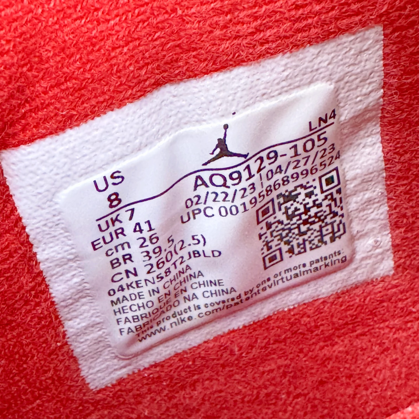 图片[11]-＃TG私人订单 Air Jordan AJ4 Retro 氧化做旧白红喷火龙 A9129-105 原纸板楦头开发 定制优质皮料 完美鞋型匹配公司货 正确TPU鞋舌锁扣 最新原厂底模 大底卡色咬花完美 鞋柜必备鞋款 终端现货供应 尺码：36 36.5 37.5 38 38.5 39 40 40.5 41 42 42.5 43 44 44.5 45 46 47.5-选品中心