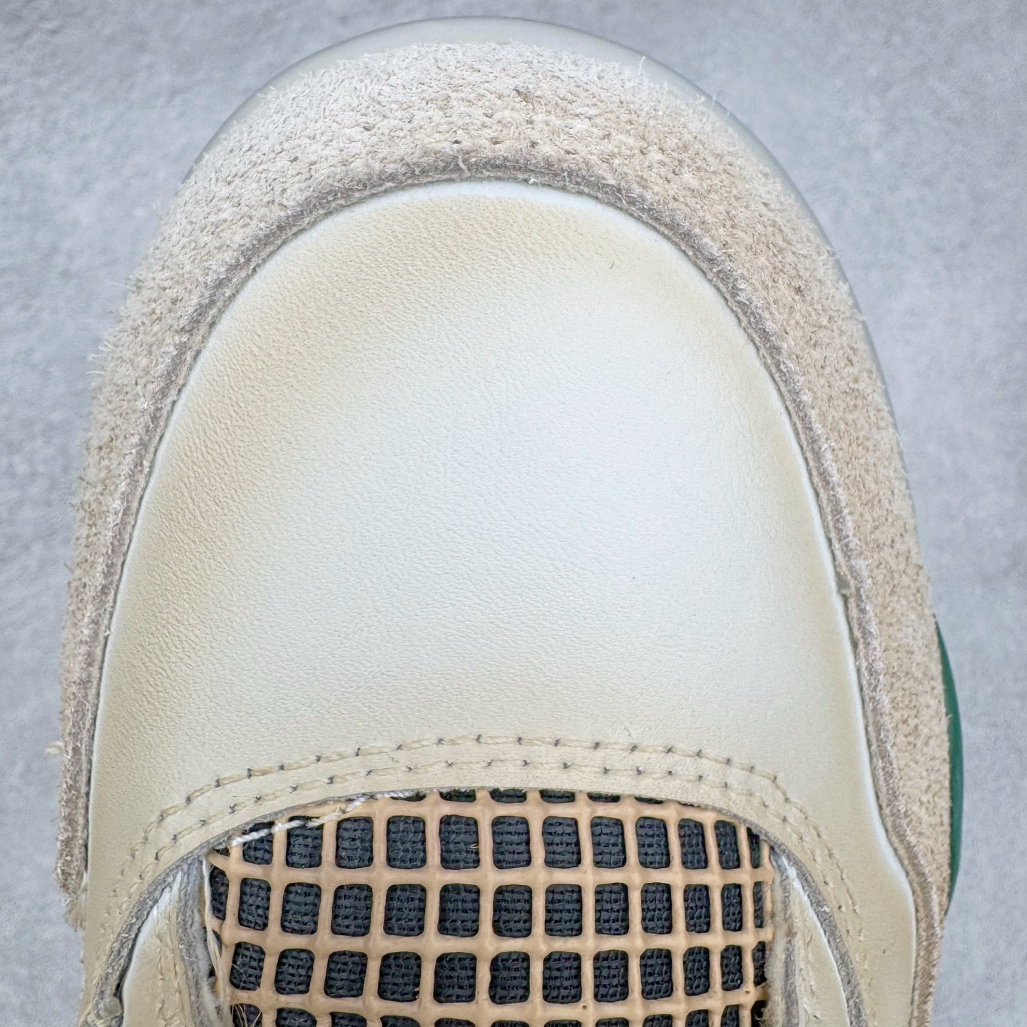 图片[13]-＃TG私人订单 Air Jordan AJ4 Retro 氧化做旧白绿妙蛙种子 DC7770-106 原纸板楦头开发 定制优质皮料 完美鞋型匹配公司货 正确TPU鞋舌锁扣 最新原厂底模 大底卡色咬花完美 鞋柜必备鞋款 终端现货供应 尺码：36 36.5 37.5 38 38.5 39 40 40.5 41 42 42.5 43 44 44.5 45 46 47.5-选品中心