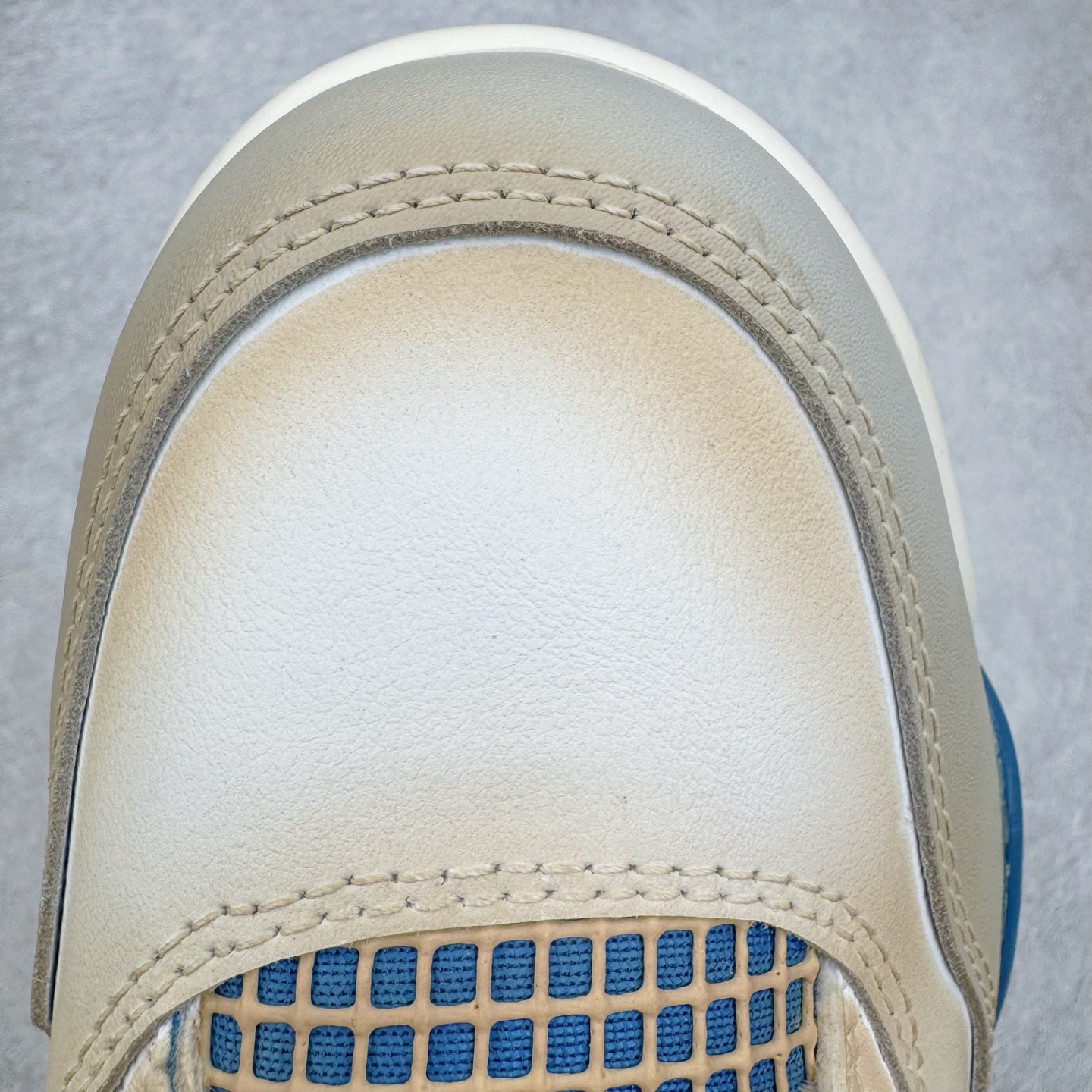 图片[13]-＃TG私人订单 Air Jordan AJ4 Retro 氧化做旧白蓝 杰尼龟 308497-105 原纸板楦头开发 定制优质皮料 完美鞋型匹配公司货 正确TPU鞋舌锁扣 最新原厂底模 大底卡色咬花完美 鞋柜必备鞋款 终端现货供应 尺码：36 36.5 37.5 38 38.5 39 40 40.5 41 42 42.5 43 44 44.5 45 46 47.5-选品中心