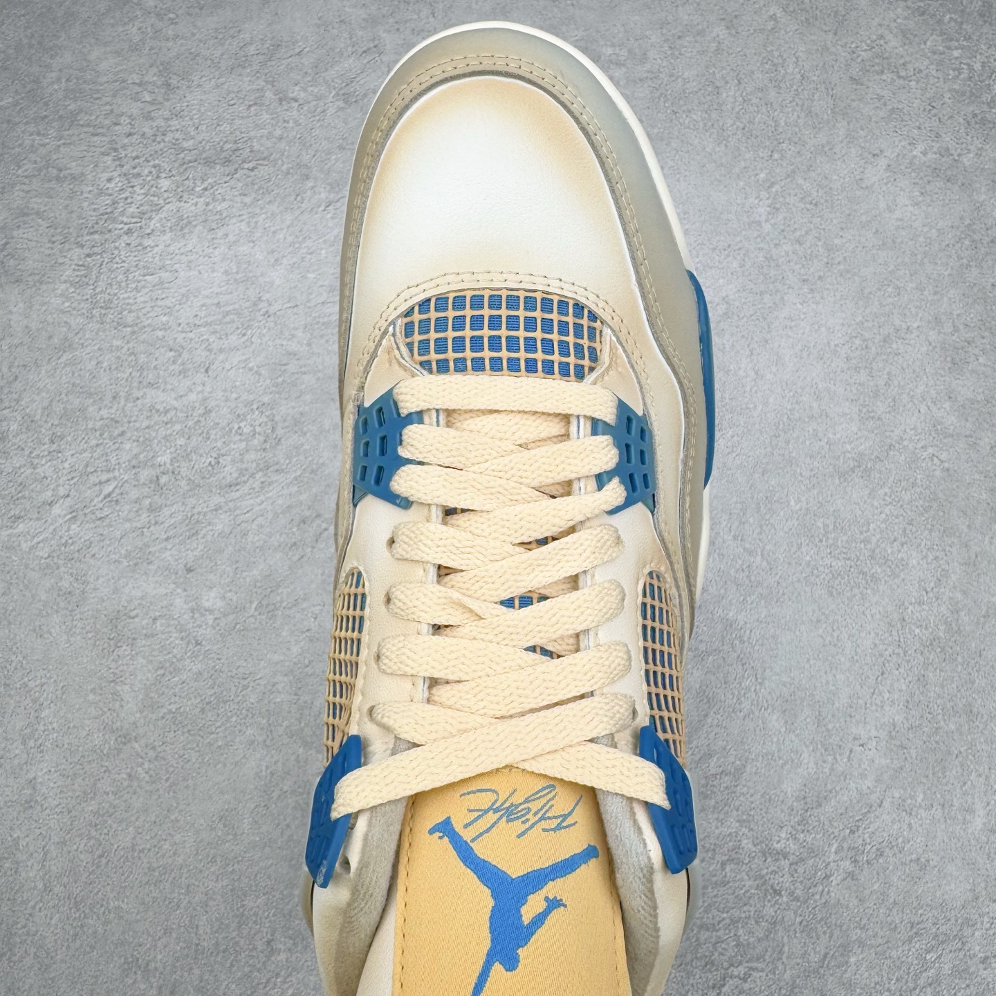 图片[4]-＃TG私人订单 Air Jordan AJ4 Retro 氧化做旧白蓝 杰尼龟 308497-105 原纸板楦头开发 定制优质皮料 完美鞋型匹配公司货 正确TPU鞋舌锁扣 最新原厂底模 大底卡色咬花完美 鞋柜必备鞋款 终端现货供应 尺码：36 36.5 37.5 38 38.5 39 40 40.5 41 42 42.5 43 44 44.5 45 46 47.5-选品中心