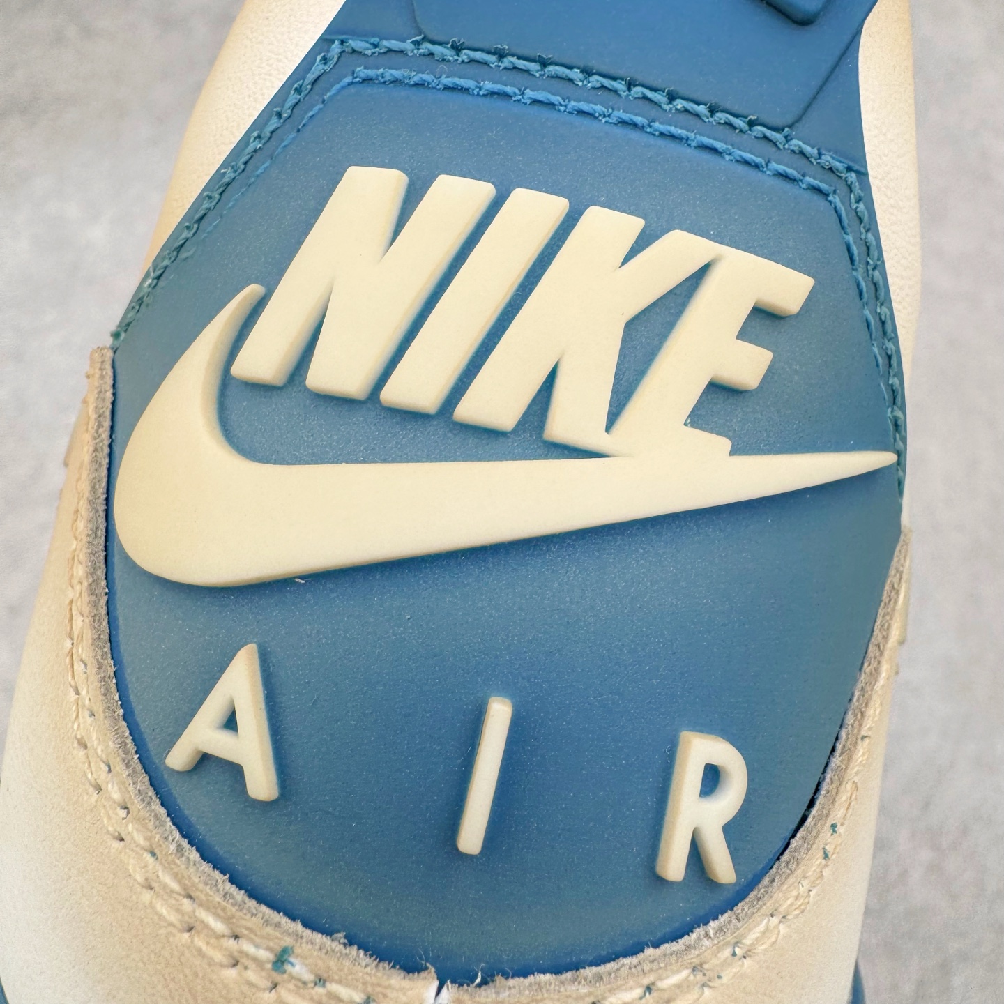 图片[14]-＃TG私人订单 Air Jordan AJ4 Retro 氧化做旧白蓝 杰尼龟 308497-105 原纸板楦头开发 定制优质皮料 完美鞋型匹配公司货 正确TPU鞋舌锁扣 最新原厂底模 大底卡色咬花完美 鞋柜必备鞋款 终端现货供应 尺码：36 36.5 37.5 38 38.5 39 40 40.5 41 42 42.5 43 44 44.5 45 46 47.5-选品中心